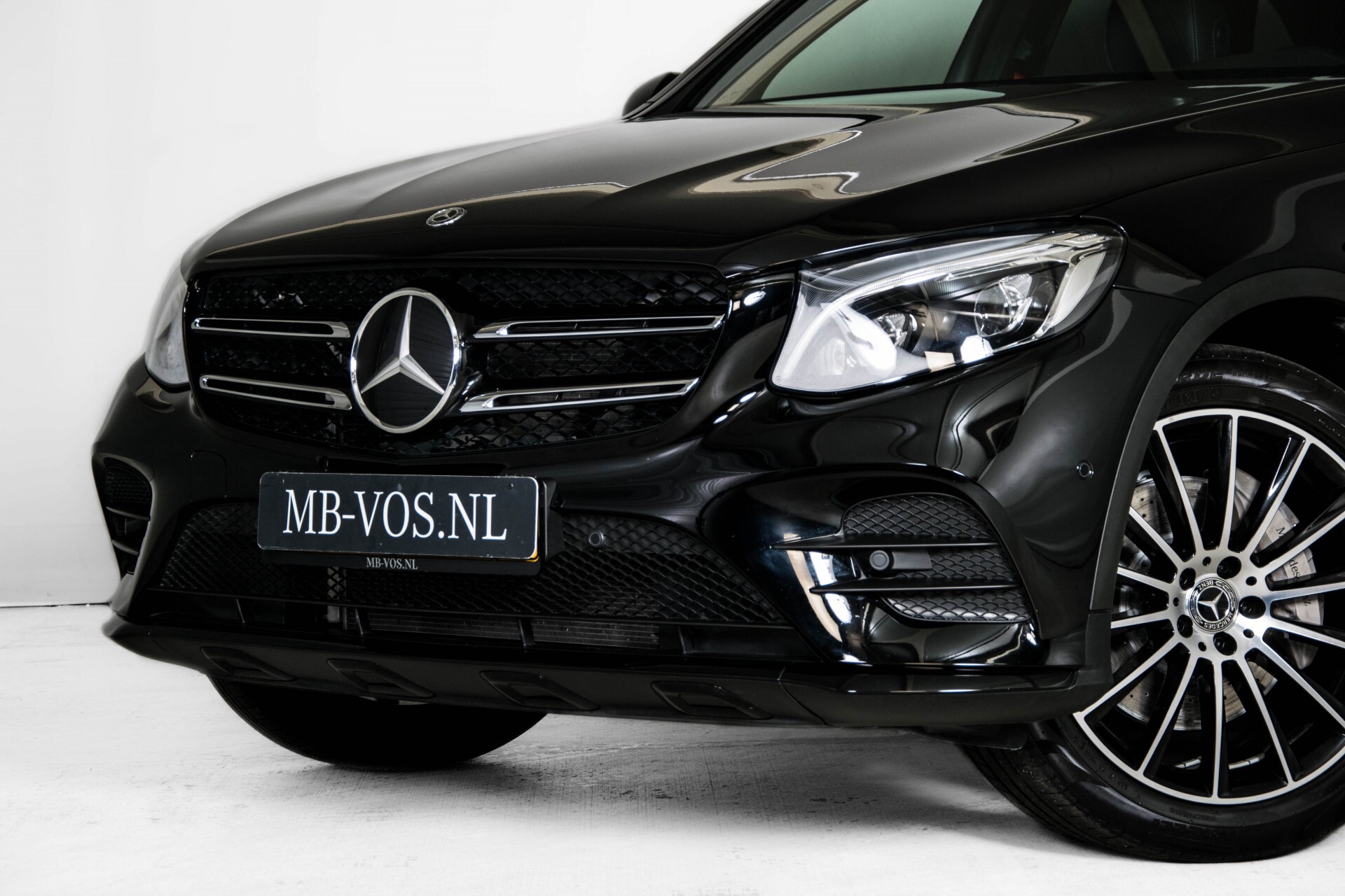 Mercedes-Benz GLC 300 4-AMG Panorama Distronic/Keyless/Burmester/Memory/Night Aut9 Foto 38