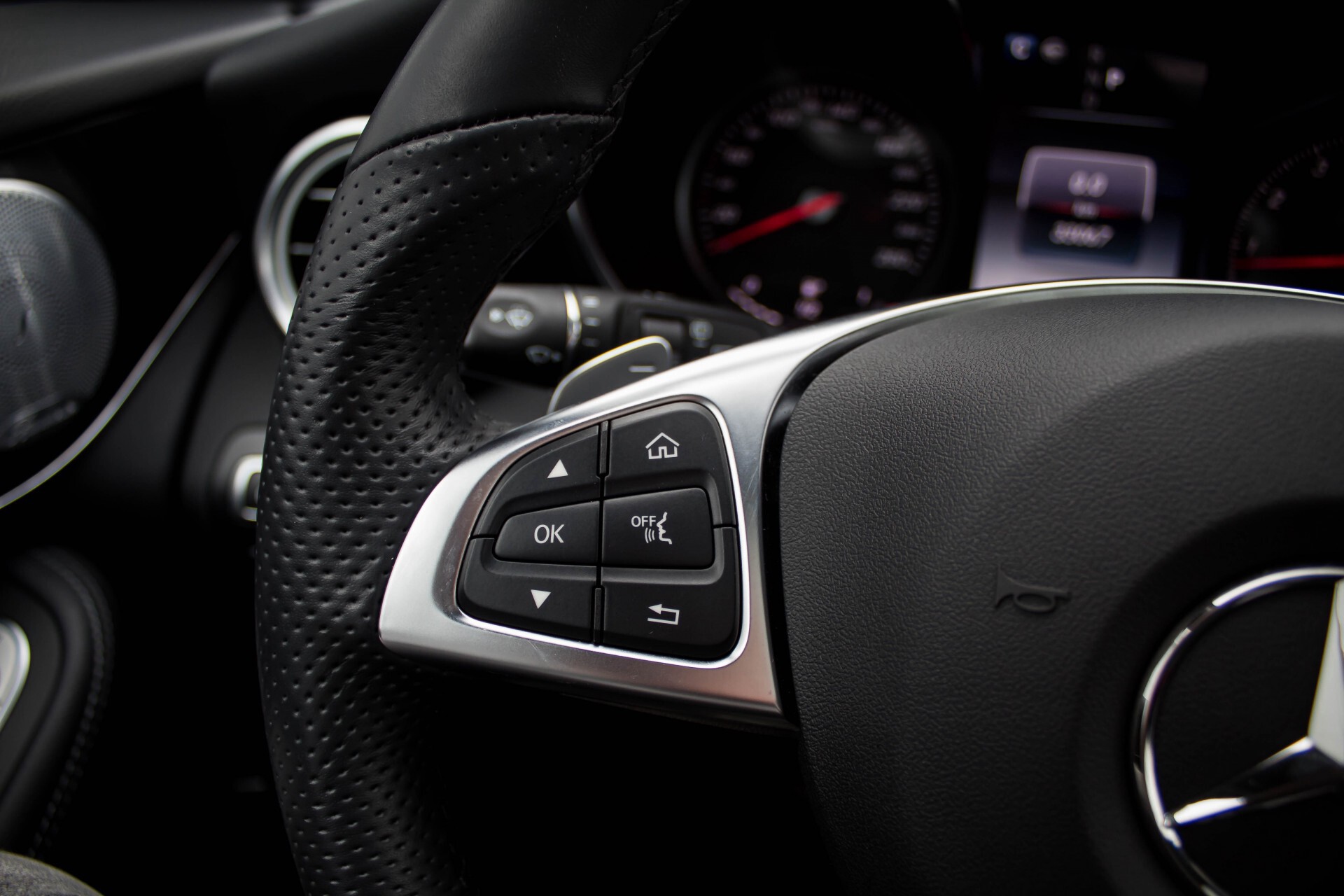 Mercedes-Benz GLC 300 4-AMG Panorama Distronic/Keyless/Burmester/Memory/Night Aut9 Foto 9