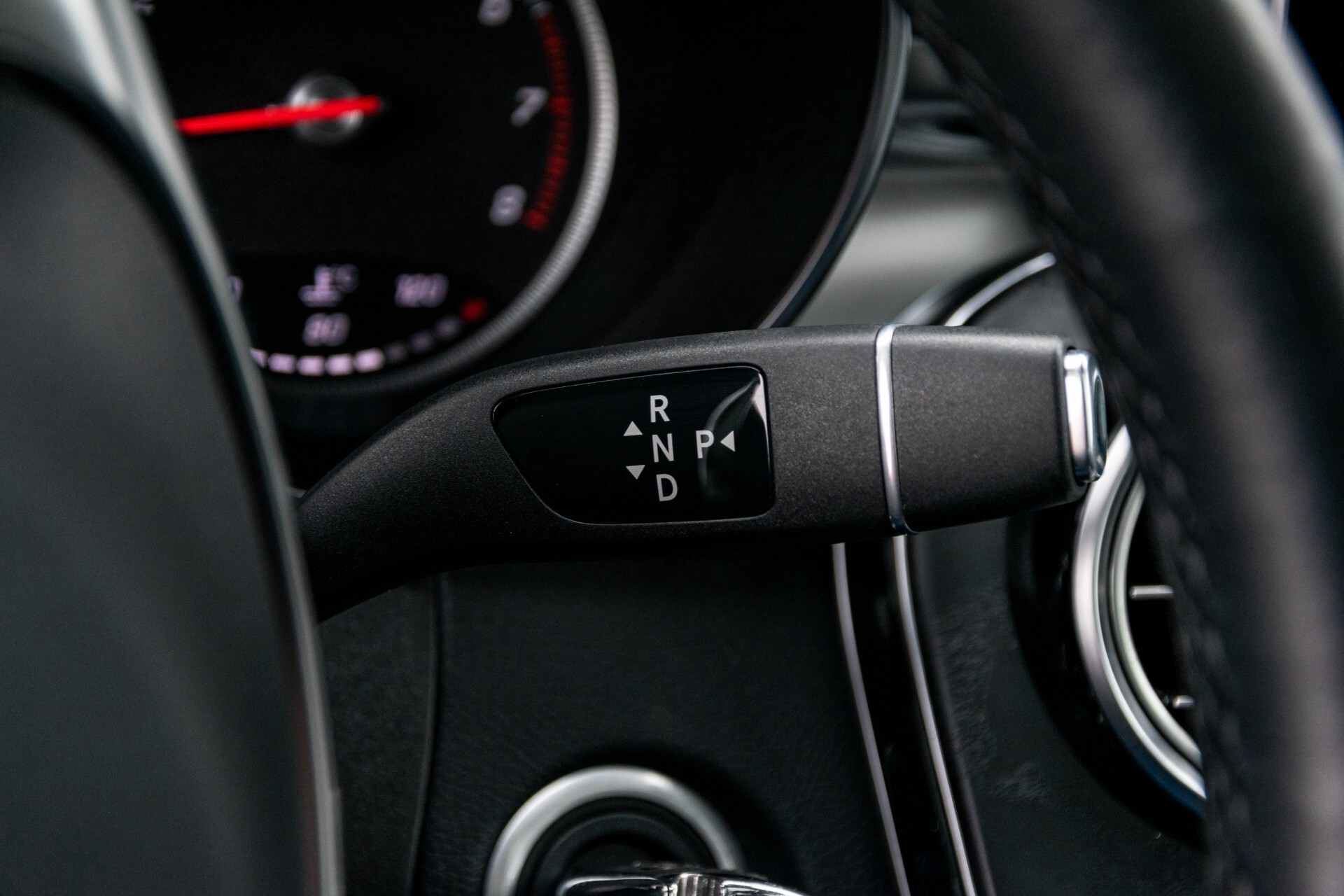 Mercedes-Benz GLC 250 4-M AMG Night Panorama Burmester/Memory/DAB Aut9 Foto 14