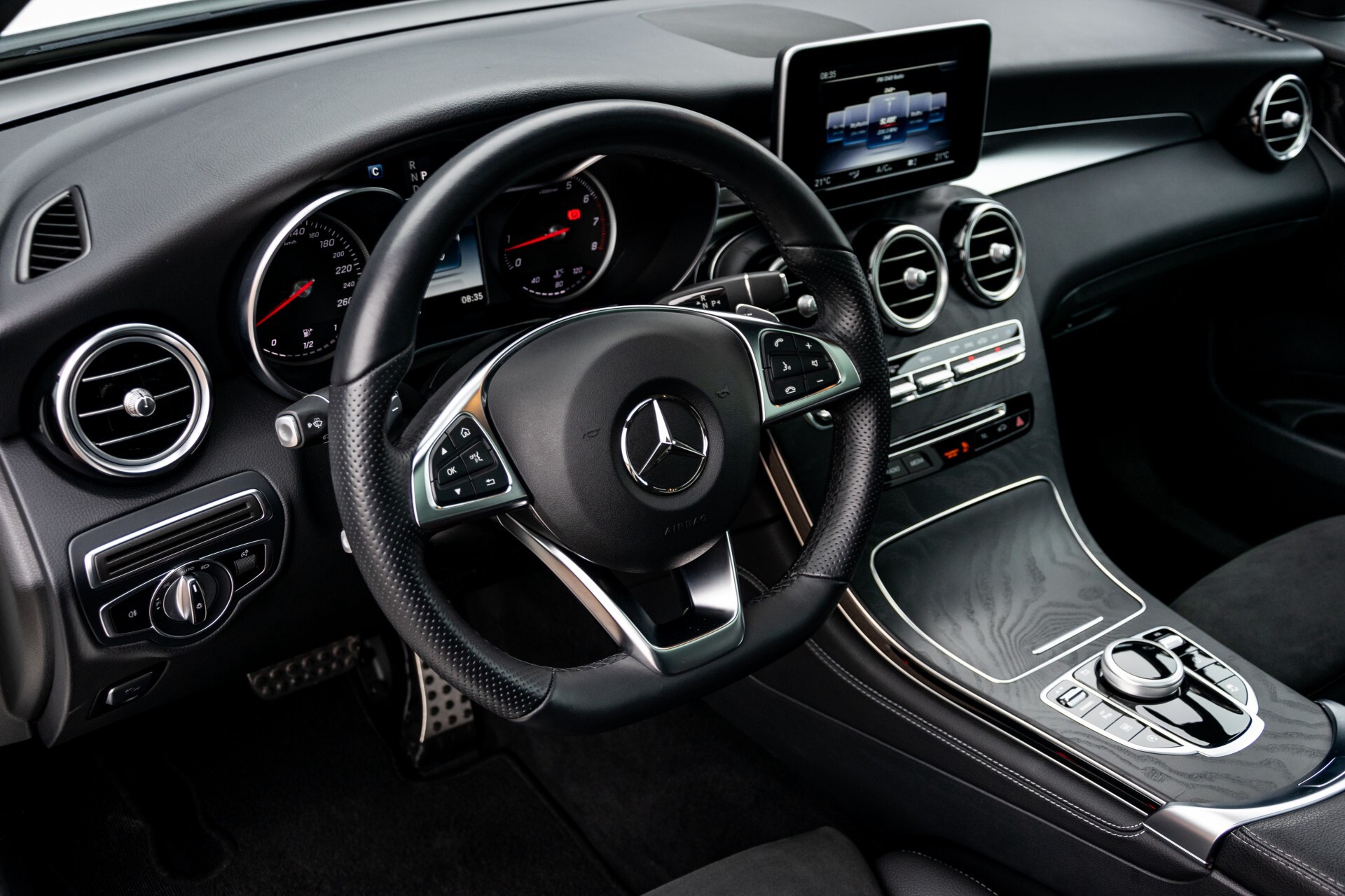 Mercedes-Benz GLC 250 4-M AMG Night Panorama Burmester/Memory/DAB Aut9 Foto 16