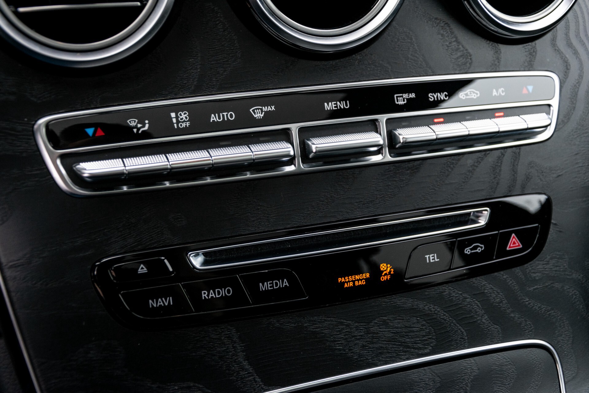 Mercedes-Benz GLC 250 4-M AMG Night Panorama Burmester/Memory/DAB Aut9 Foto 35