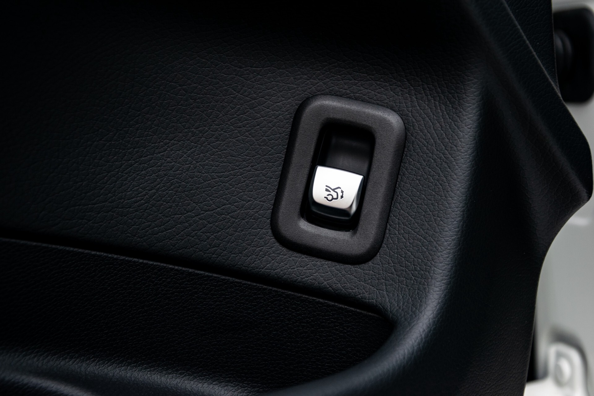 Mercedes-Benz GLC 250 4-M AMG Night Panorama Burmester/Memory/DAB Aut9 Foto 42