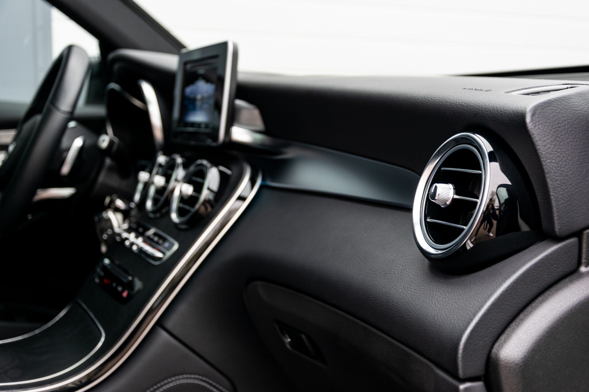 Mercedes-Benz GLC 250 4-M AMG Night Panorama Burmester/Memory/DAB Aut9 Foto 48