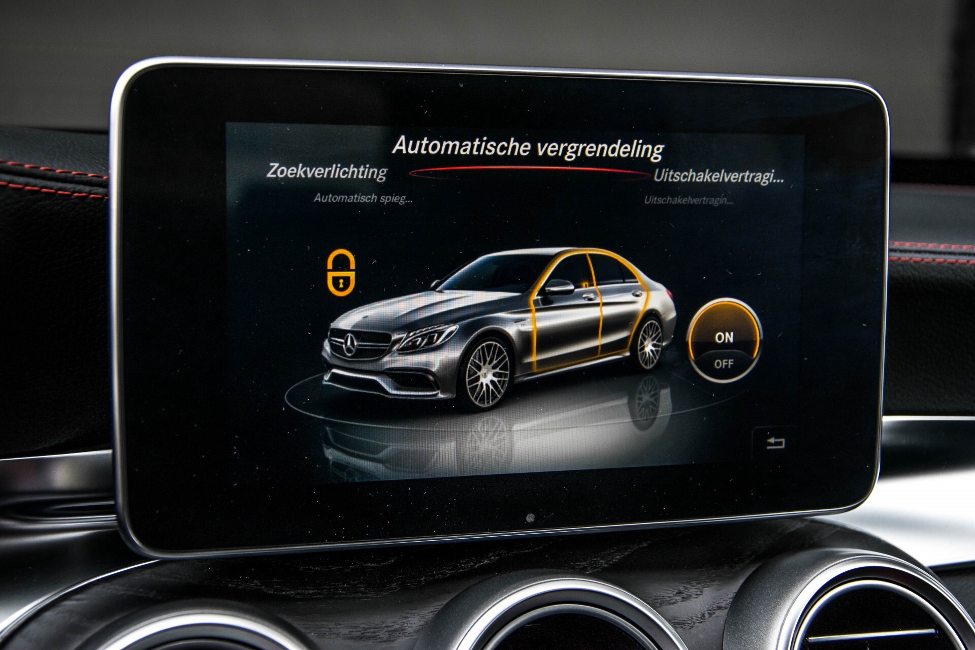 Mercedes-Benz C-Klasse 63 AMG Panorama Nappa/Spoorpakket/Camera/Performance stuur Aut7 Foto 26