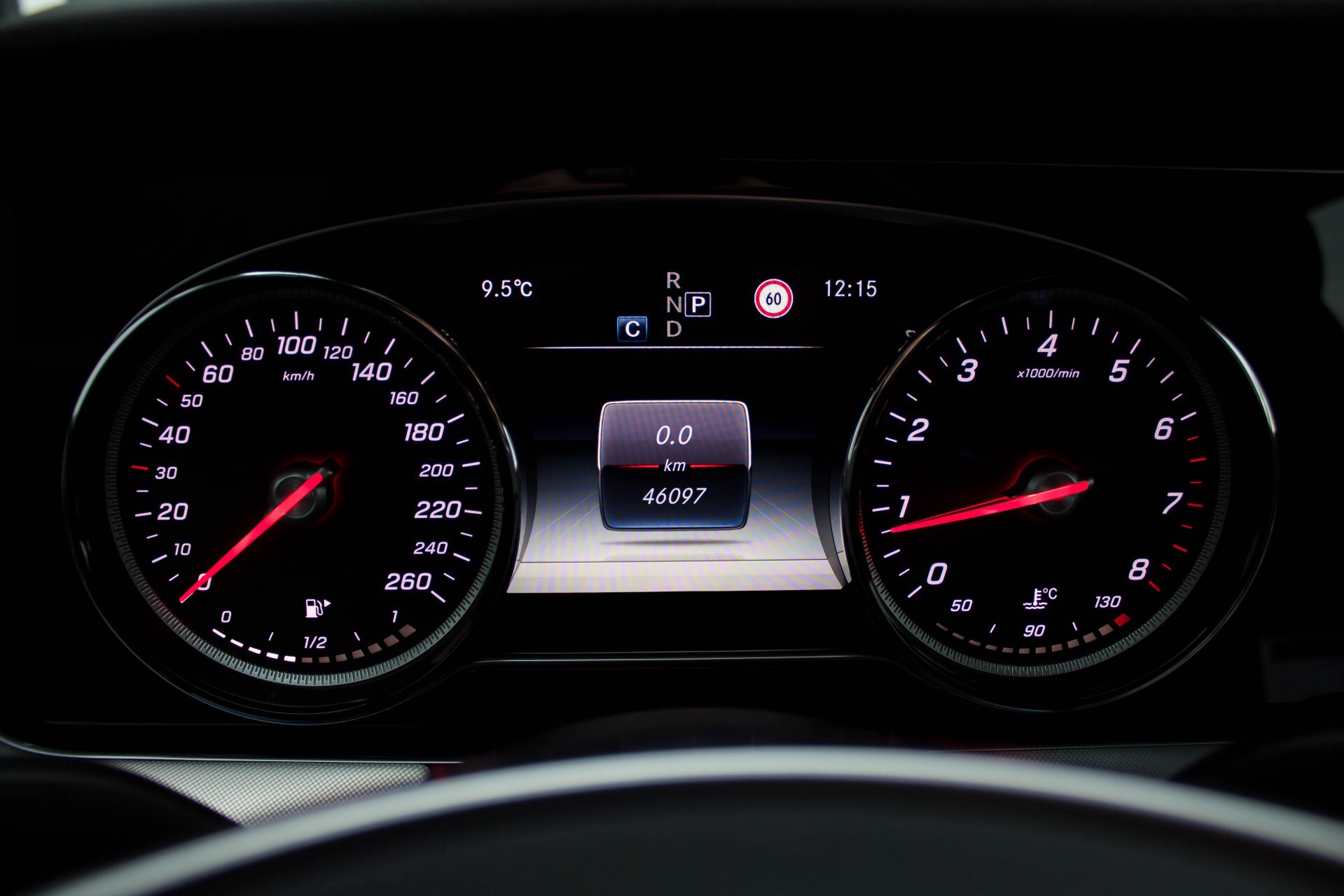 Mercedes-Benz E-Klasse Coupé 200 AMG Comand/Leder/LED Aut9 Foto 10