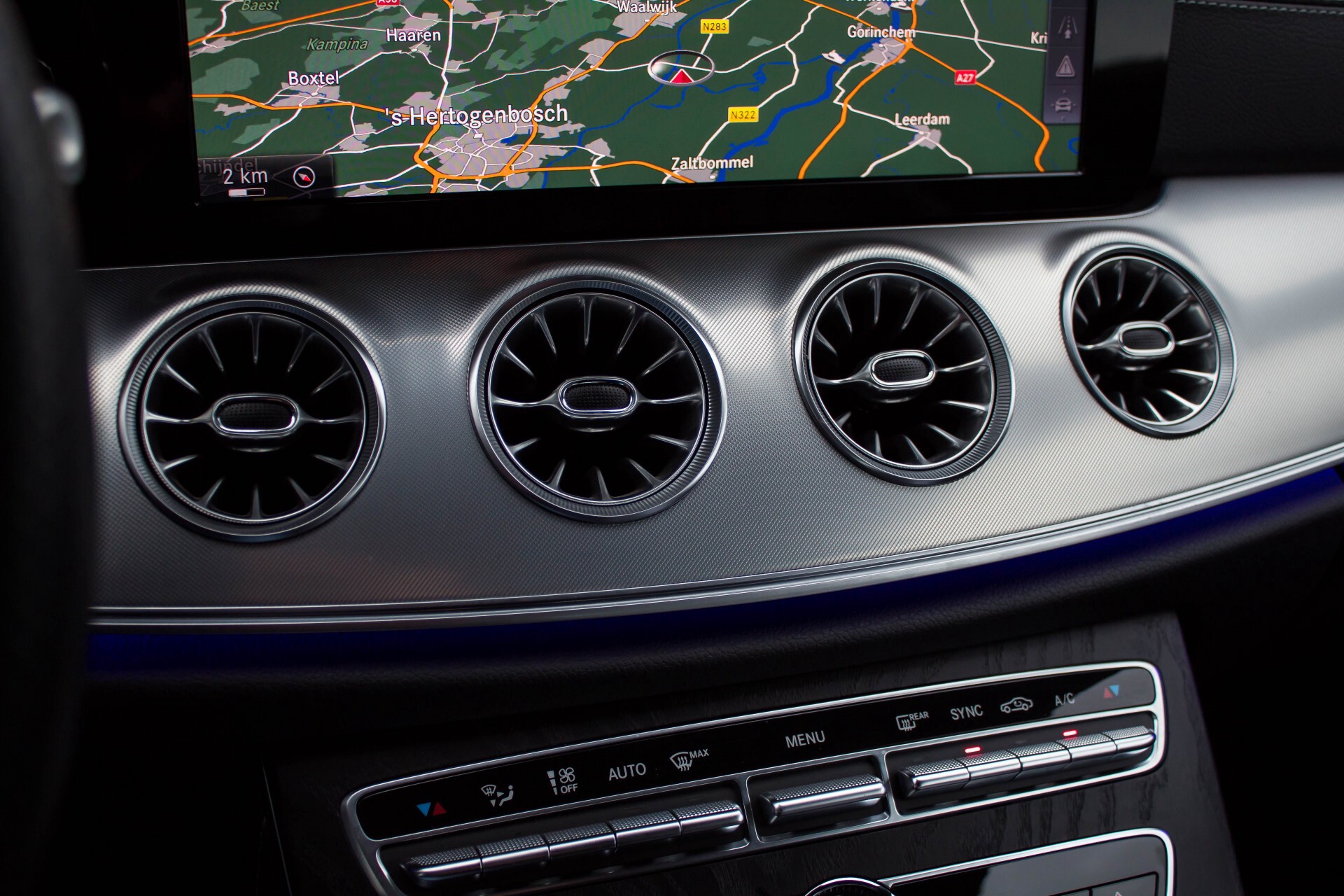 Mercedes-Benz E-Klasse Coupé 200 AMG Comand/Leder/LED Aut9 Foto 15