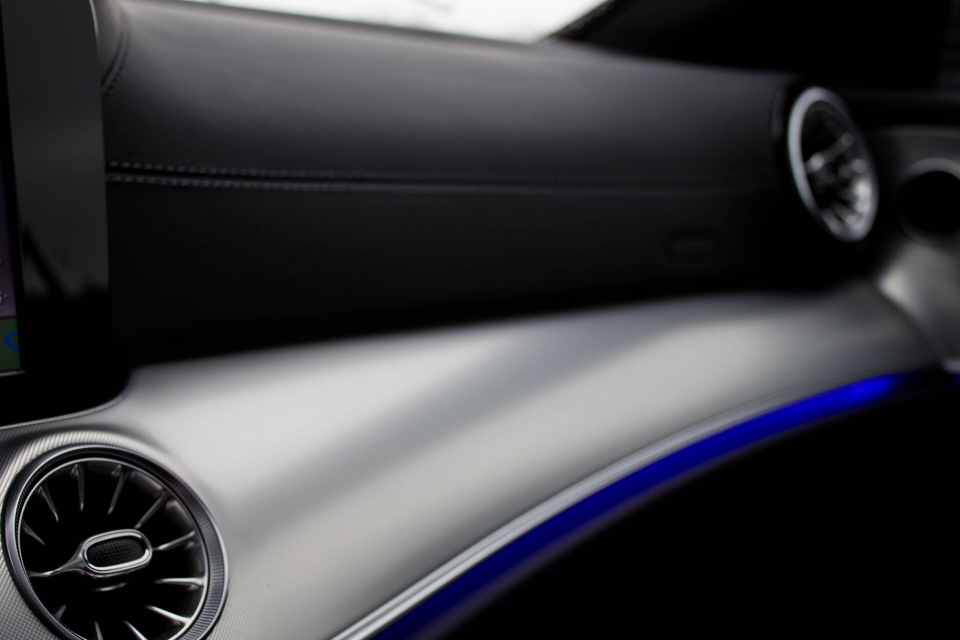 Mercedes-Benz E-Klasse Coupé 200 AMG Comand/Leder/LED Aut9 Foto 22