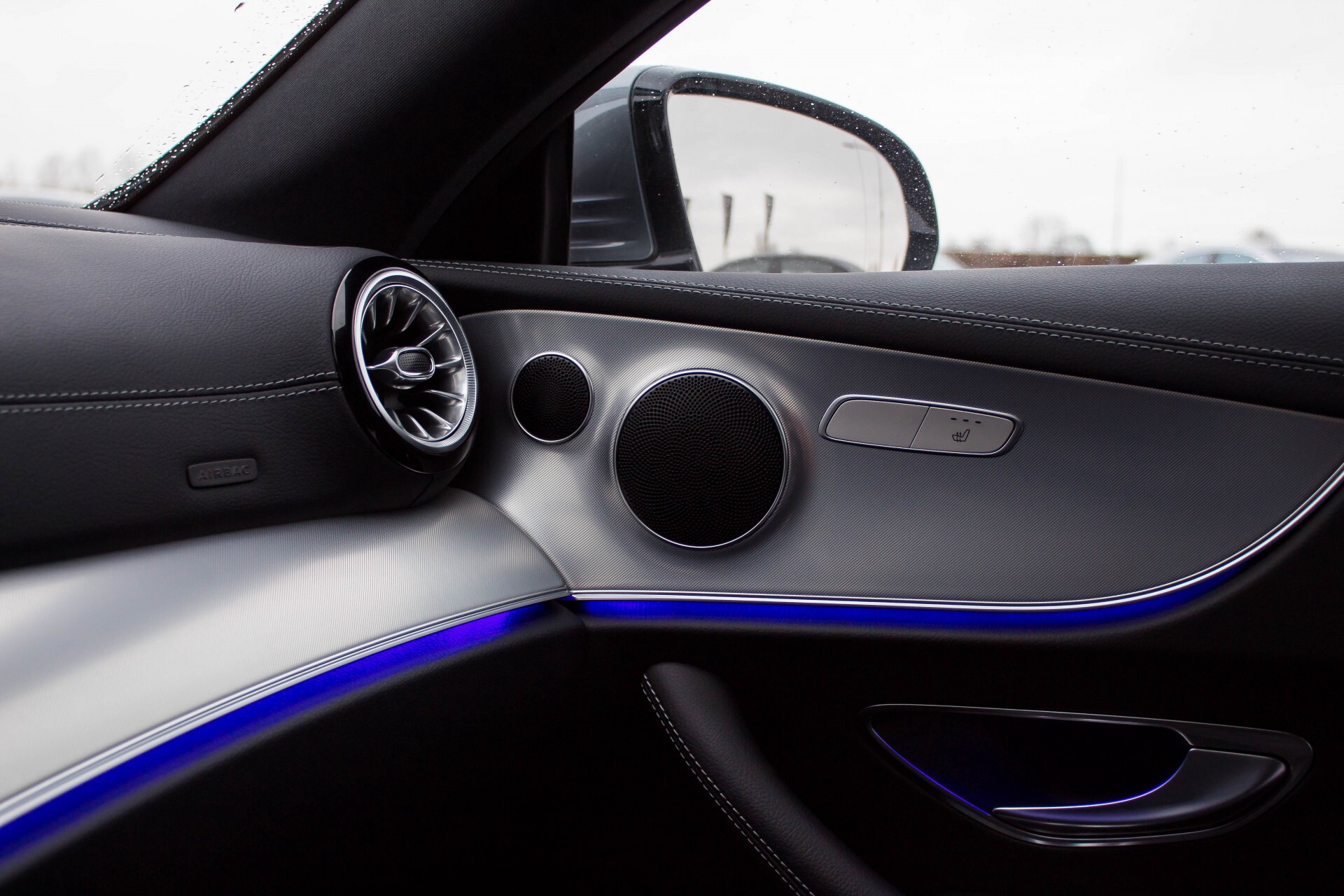 Mercedes-Benz E-Klasse Coupé 200 AMG Comand/Leder/LED Aut9 Foto 23