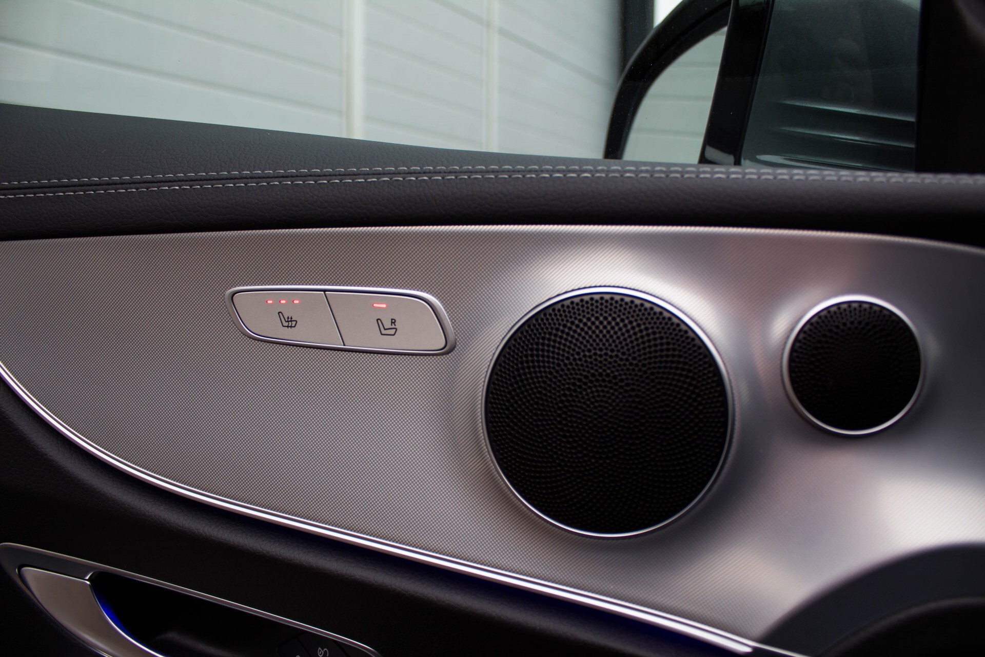 Mercedes-Benz E-Klasse Coupé 200 AMG Comand/Leder/LED Aut9 Foto 24