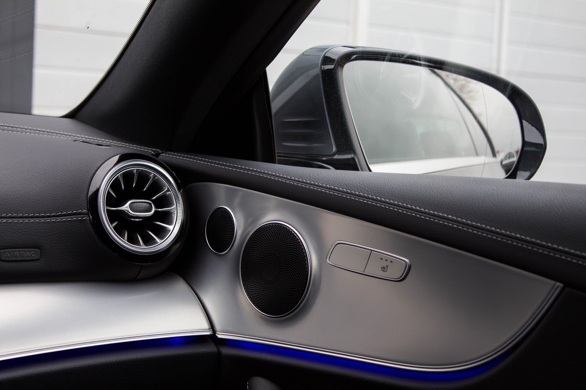 Mercedes-Benz E-Klasse Coupé 200 AMG Comand/Leder/LED Aut9 Foto 33