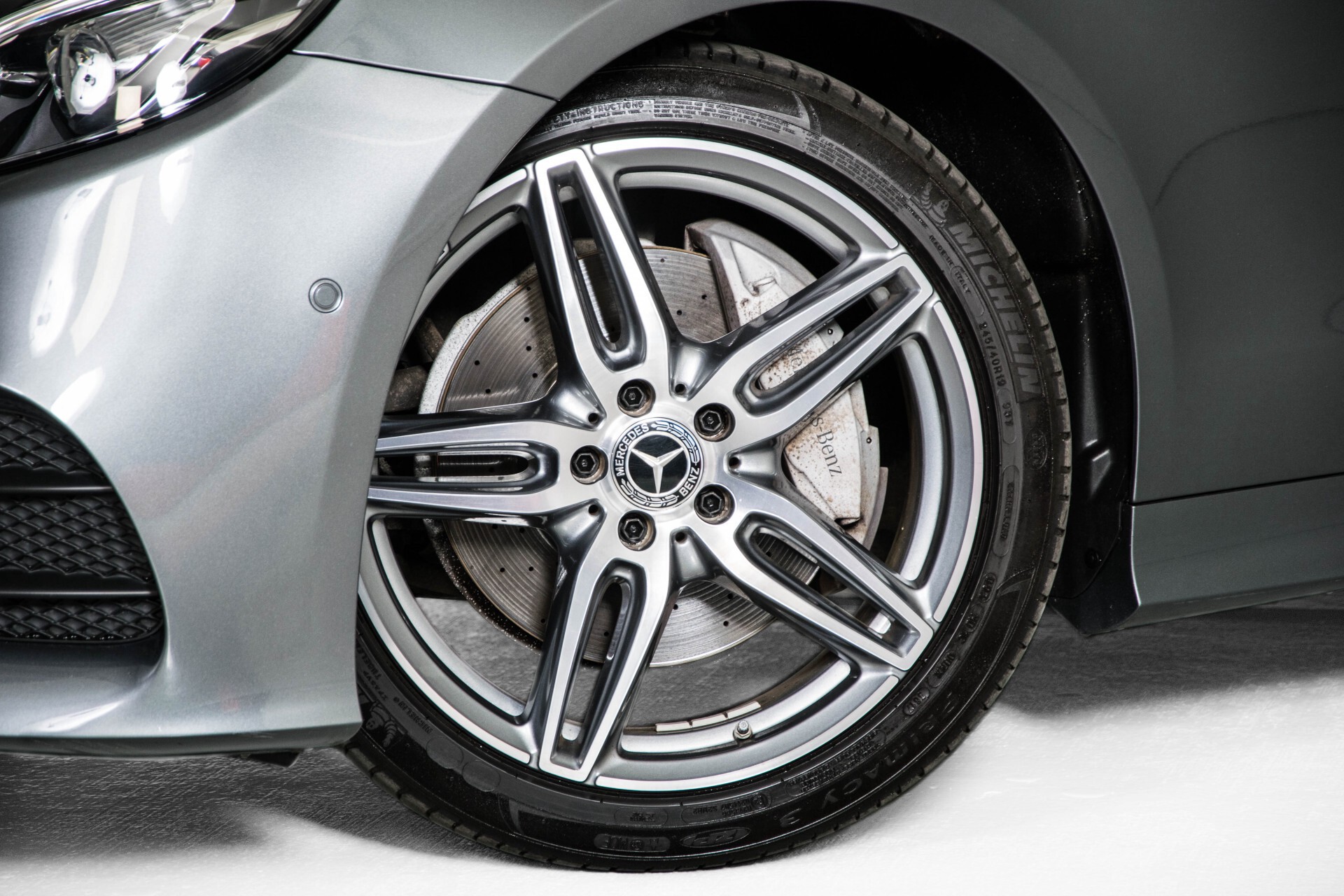 Mercedes-Benz E-Klasse Coupé 200 AMG Comand/Leder/LED Aut9 Foto 40