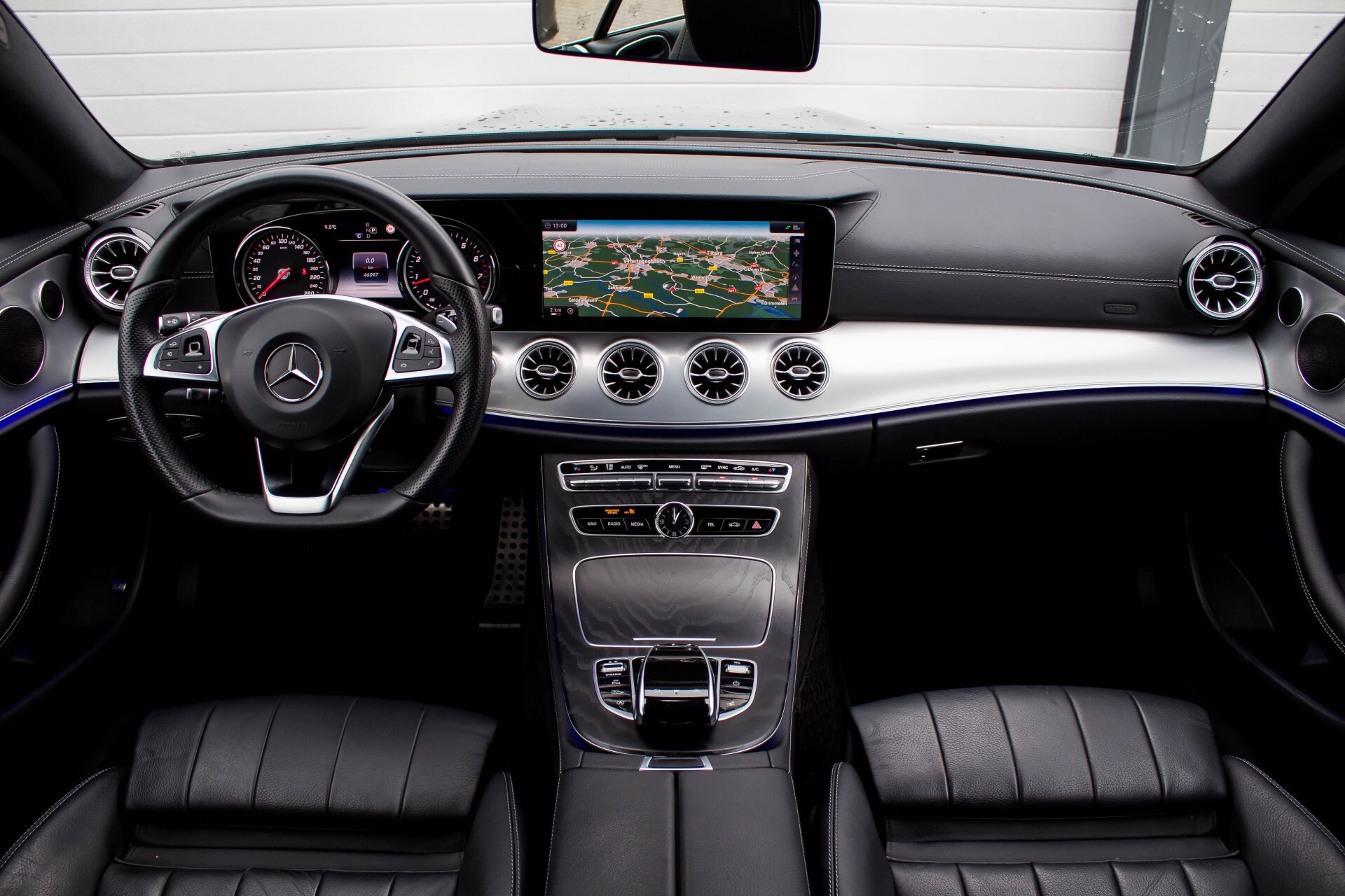 Mercedes-Benz E-Klasse Coupé 200 AMG Comand/Leder/LED Aut9 Foto 7