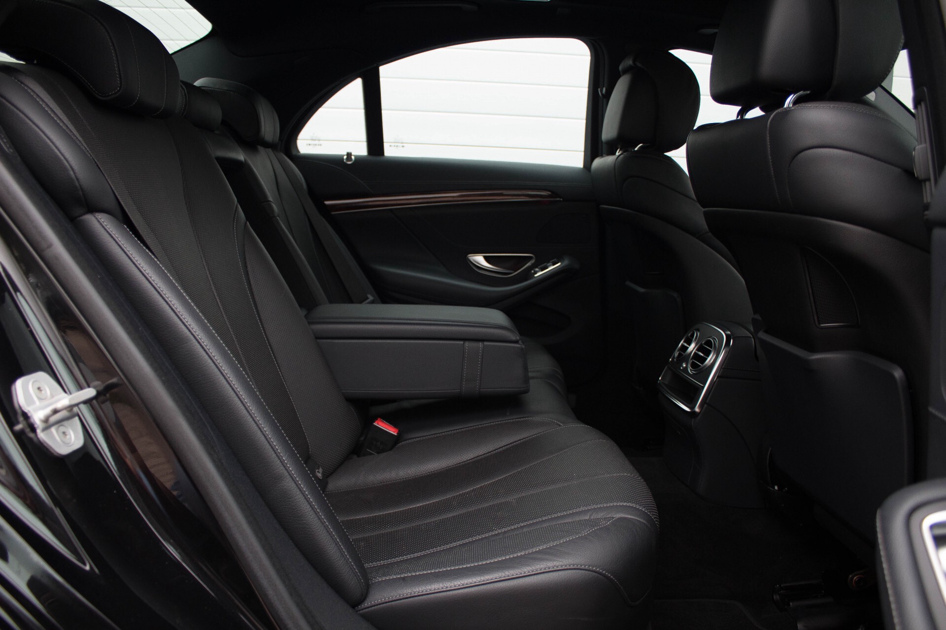 Mercedes-Benz S-Klasse 350 Bluetec Prestige/Pano/Camera/Distronic/Memory/Wegkl-Trekhaak 1ste eigenaar Aut7 Foto 5