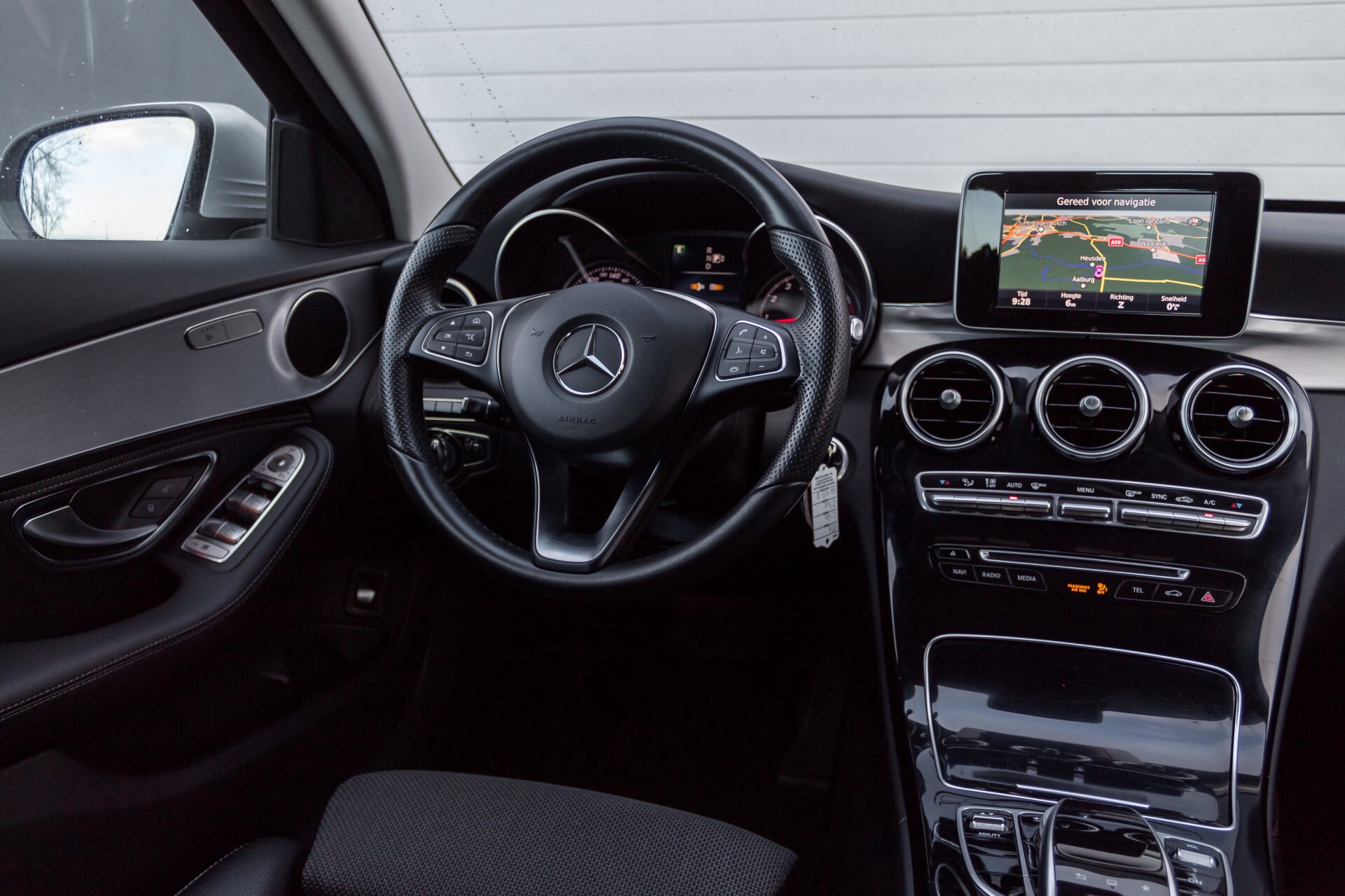 Mercedes-Benz C-Klasse 180 Avantgarde Schuifdak/Spoorpakket Aut7 Foto 6