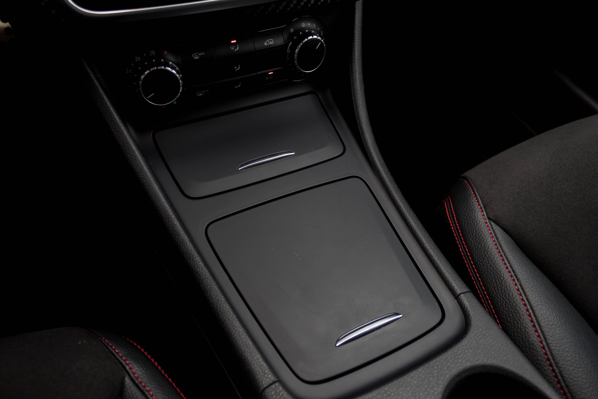 Mercedes-Benz A-Klasse 180 Cdi AMG Panorama Bi-xenon/Navi/PTS Aut7 Foto 19