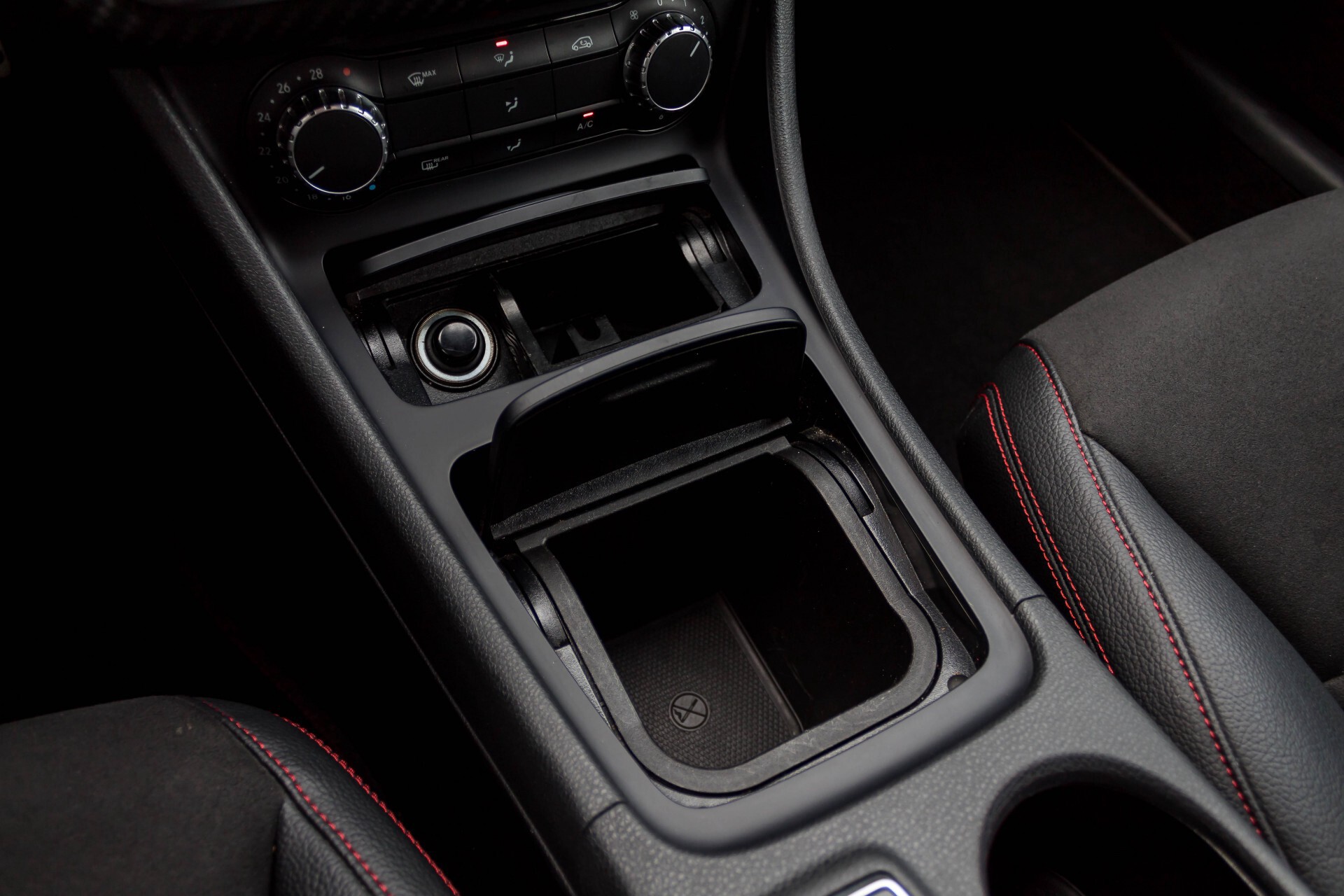 Mercedes-Benz A-Klasse 180 Cdi AMG Panorama Bi-xenon/Navi/PTS Aut7 Foto 20