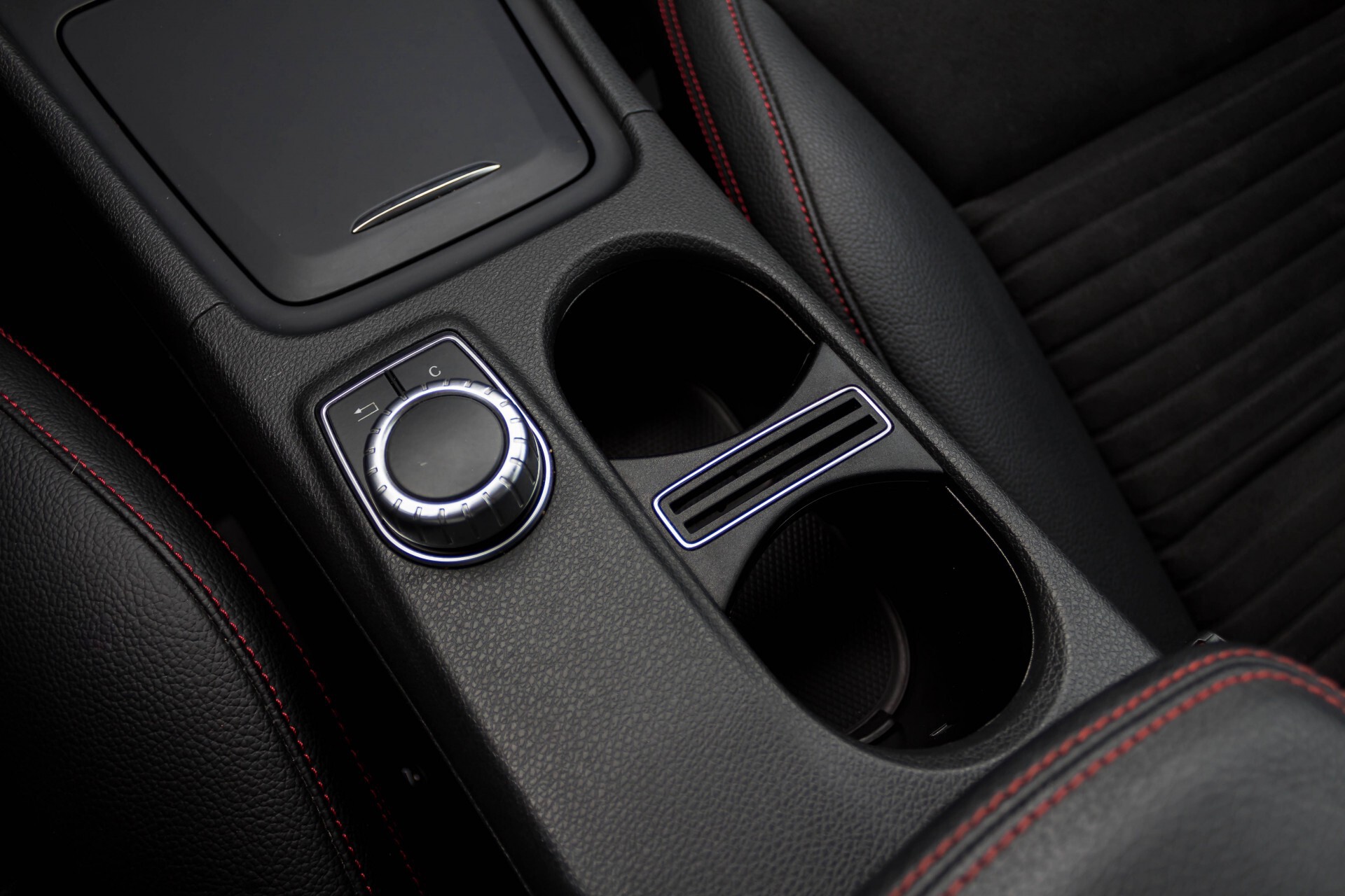 Mercedes-Benz A-Klasse 180 Cdi AMG Panorama Bi-xenon/Navi/PTS Aut7 Foto 21