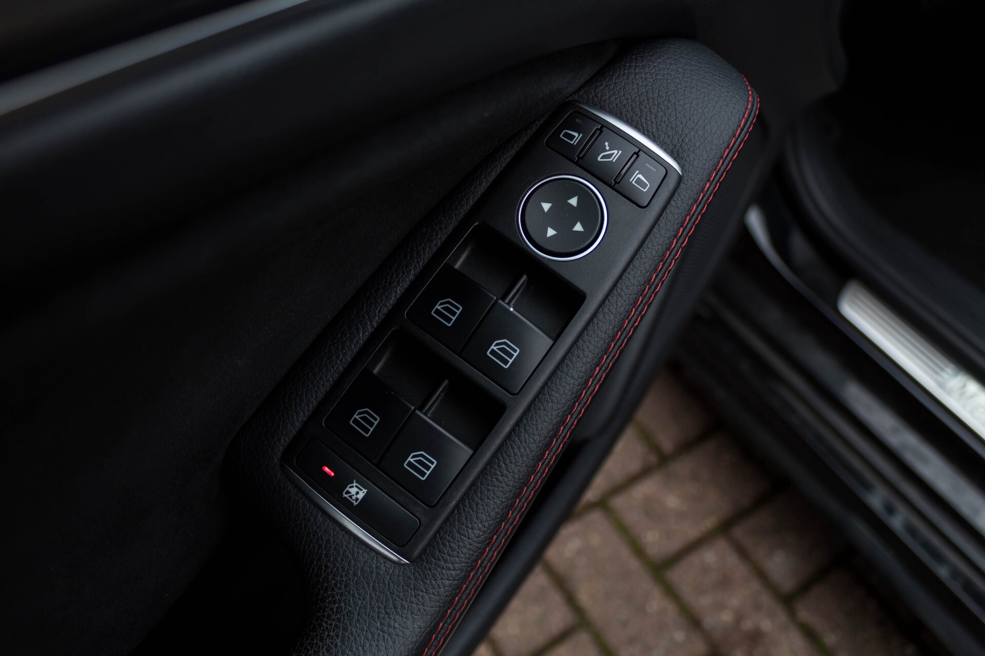 Mercedes-Benz A-Klasse 180 Cdi AMG Panorama Bi-xenon/Navi/PTS Aut7 Foto 24