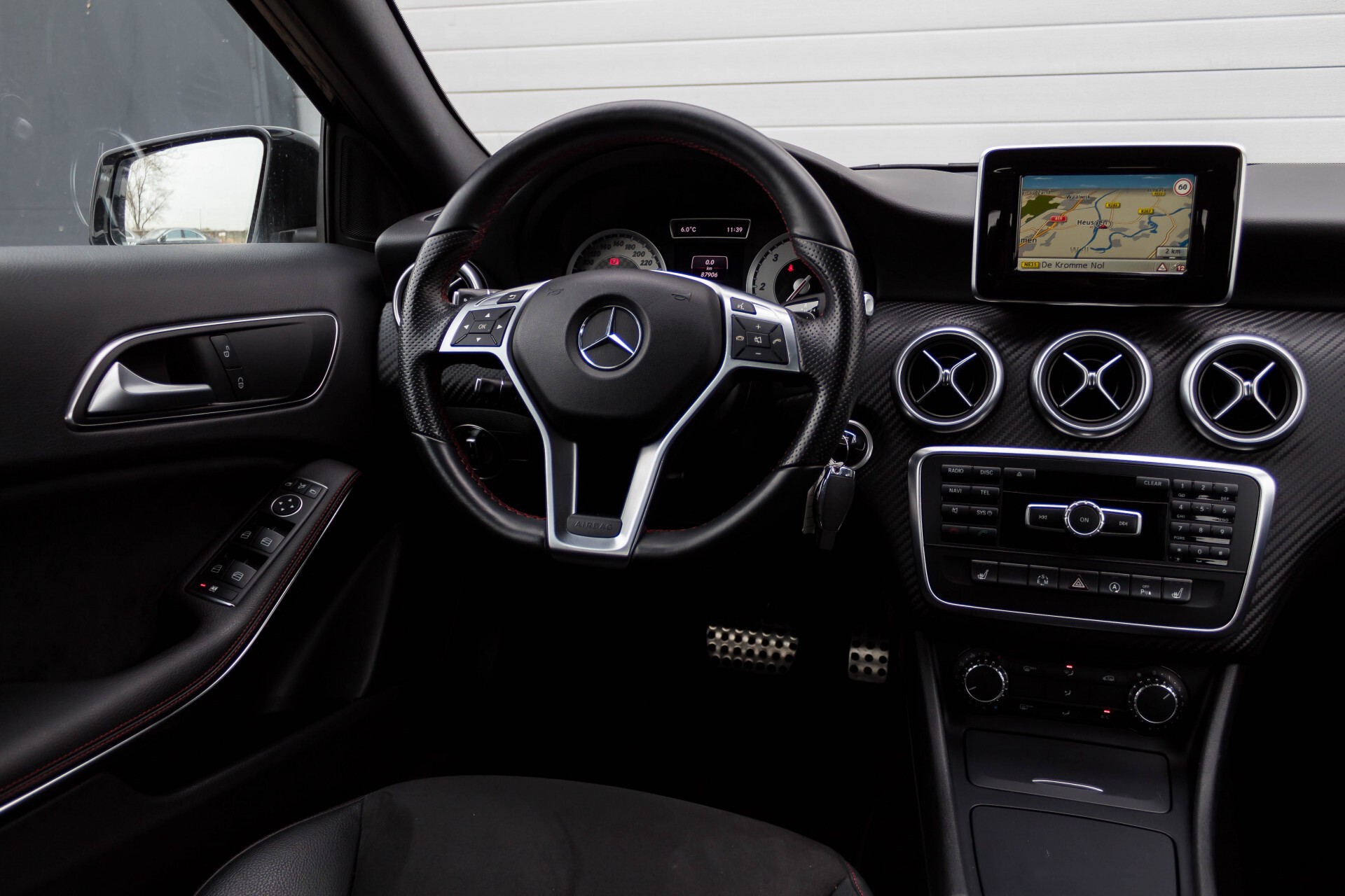 Mercedes-Benz A-Klasse 180 Cdi AMG Panorama Bi-xenon/Navi/PTS Aut7 Foto 6