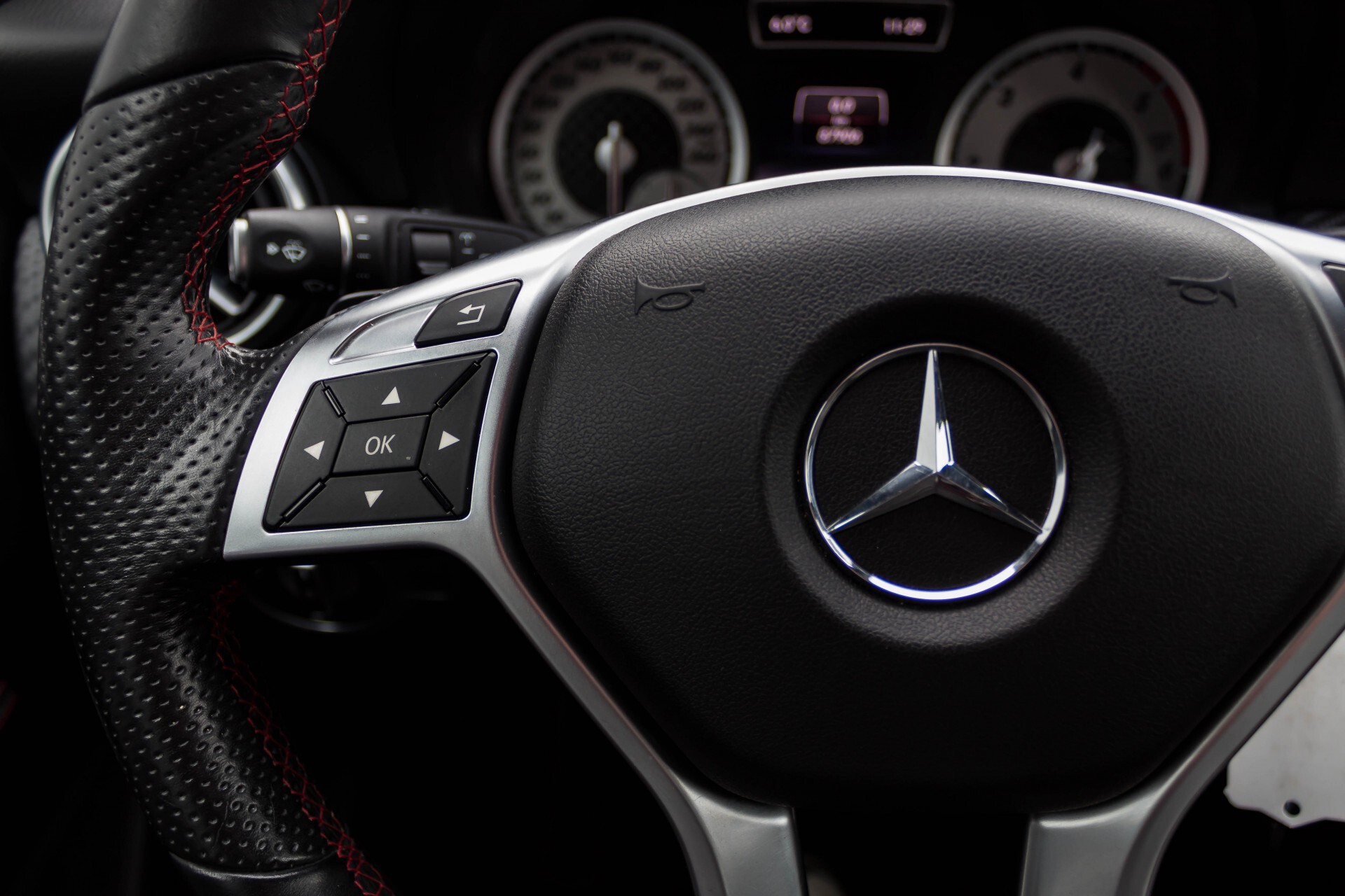 Mercedes-Benz A-Klasse 180 Cdi AMG Panorama Bi-xenon/Navi/PTS Aut7 Foto 9