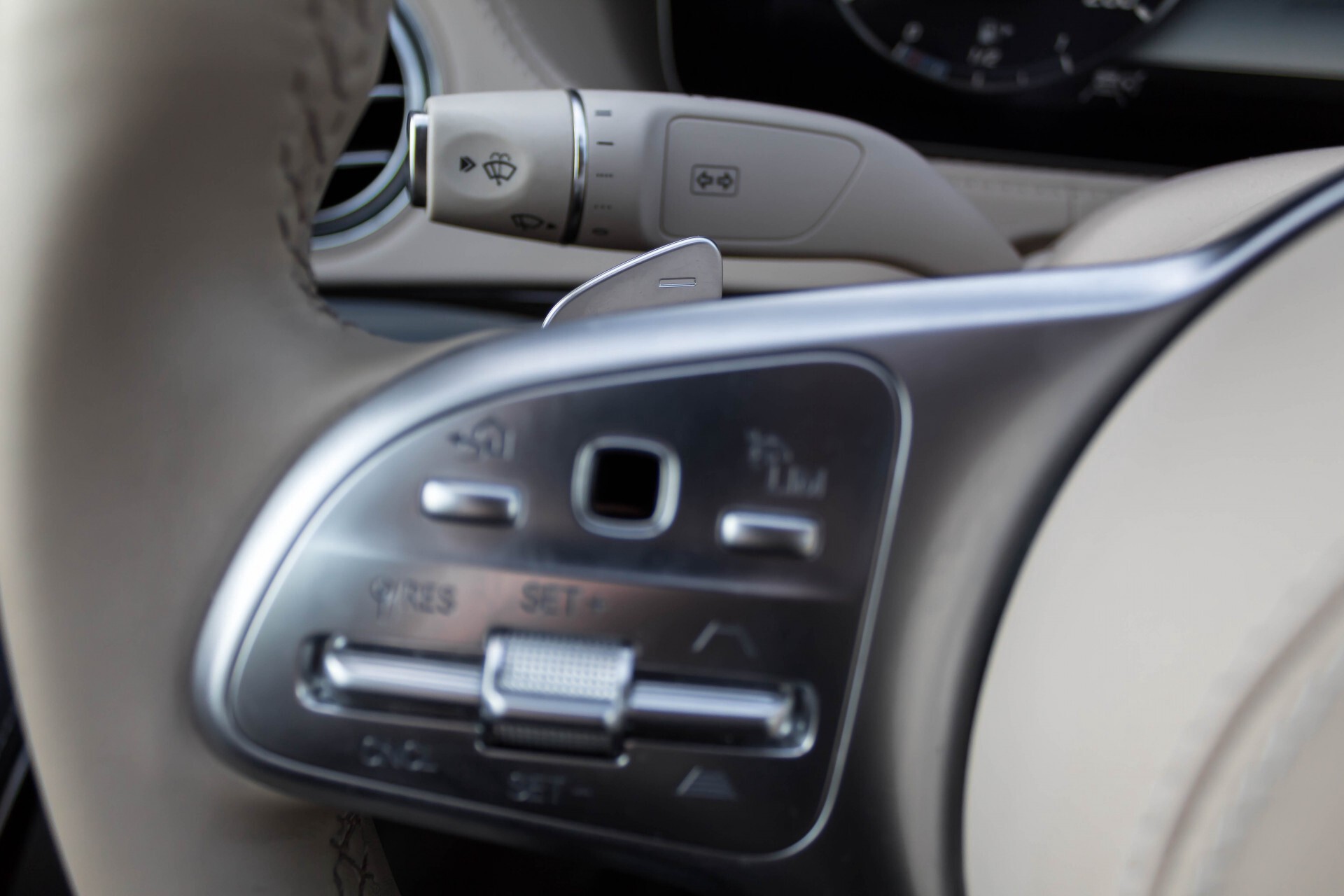 Mercedes-Benz S-Klasse 560 Maybach 4-M Designo First Class Full Options Aut9 Foto 13