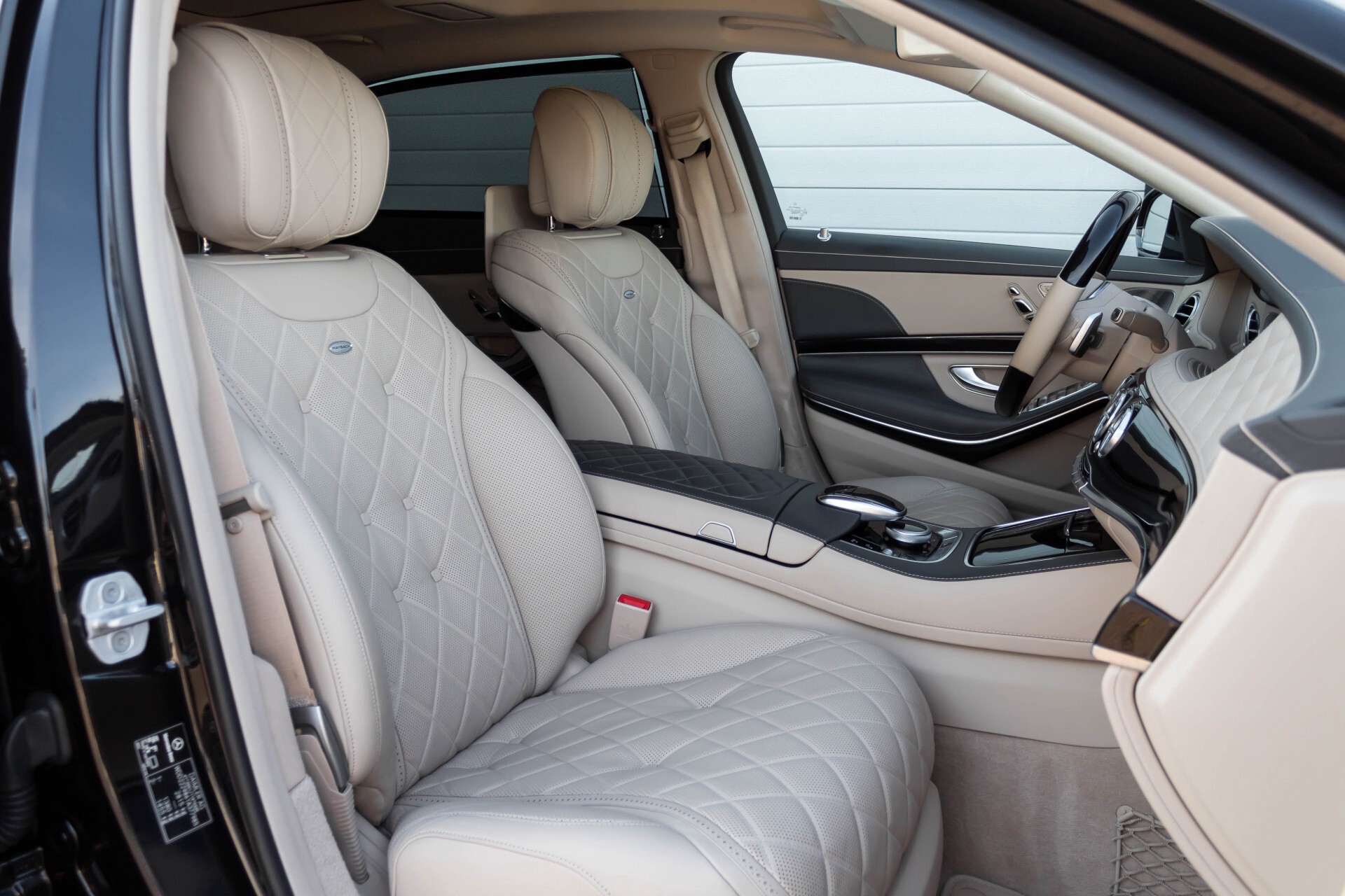 Mercedes-Benz S-Klasse 560 Maybach 4-M Designo First Class Full Options Aut9 Foto 3