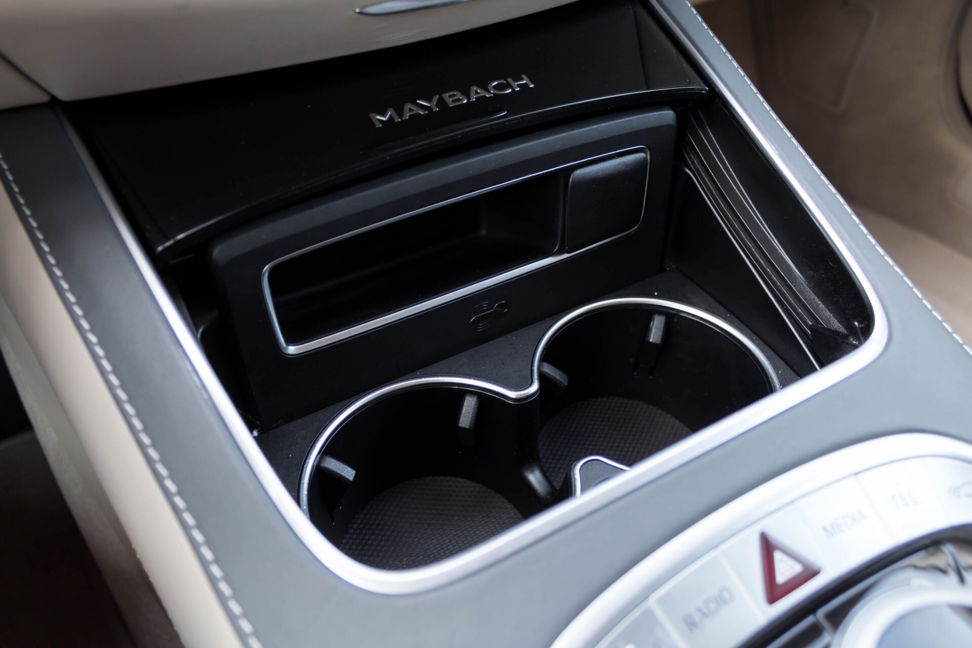 Mercedes-Benz S-Klasse 560 Maybach 4-M Designo First Class Full Options Aut9 Foto 30