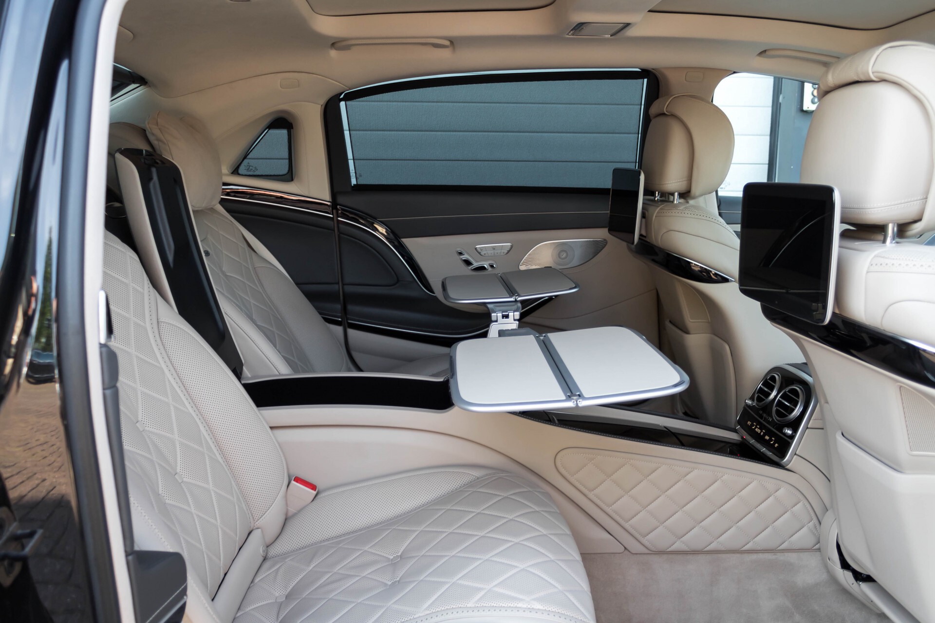 Mercedes-Benz S-Klasse 560 Maybach 4-M Designo First Class Full Options Aut9 Foto 5