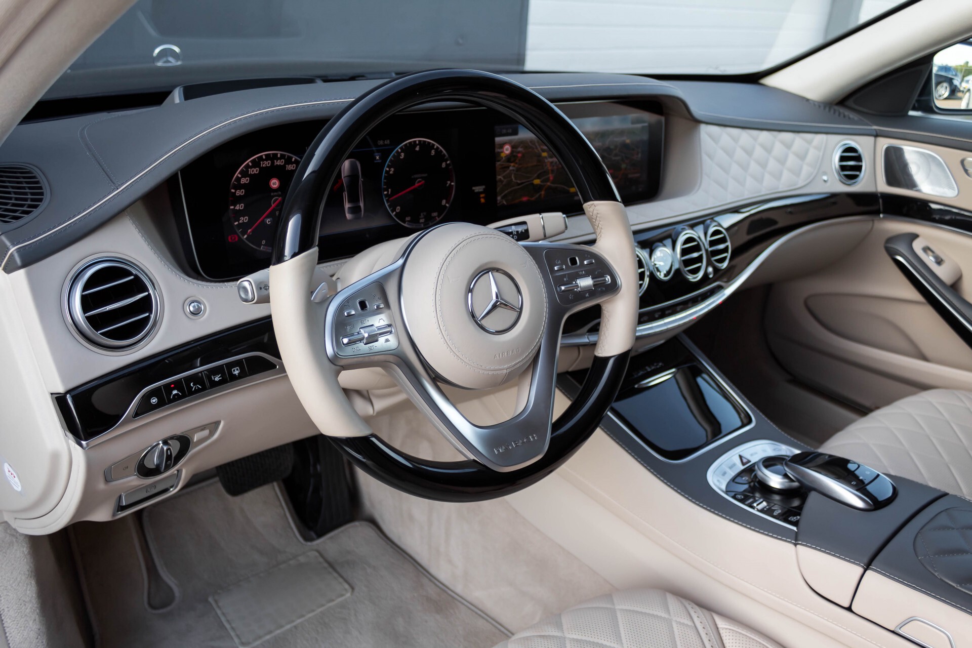 Mercedes-Benz S-Klasse 560 Maybach 4-M Designo First Class Full Options Aut9 Foto 59