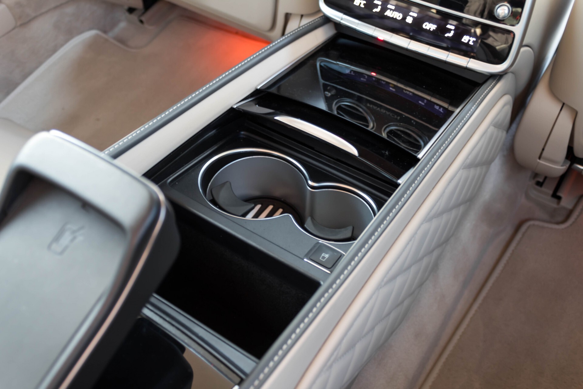 Mercedes-Benz S-Klasse 560 Maybach 4-M Designo First Class Full Options Aut9 Foto 65