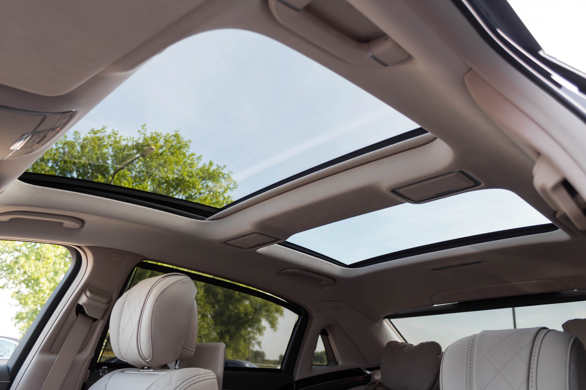 Mercedes-Benz S-Klasse 560 Maybach 4-M Designo First Class Full Options Aut9 Foto 79