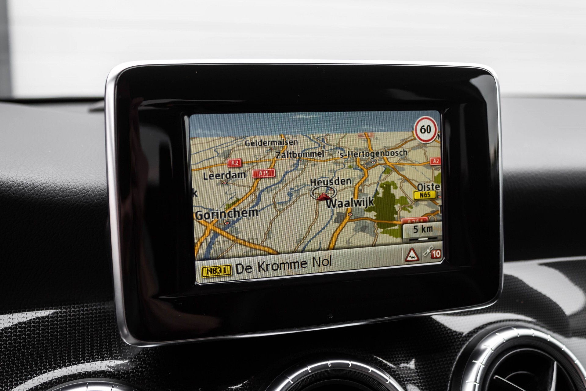 Mercedes-Benz CLA-Klasse 180 BE Xenon/Parctronic/Standkachel/Navi Foto 21