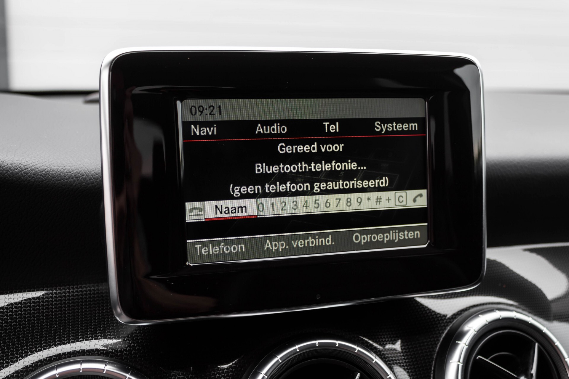 Mercedes-Benz CLA-Klasse 180 BE Xenon/Parctronic/Standkachel/Navi Foto 23