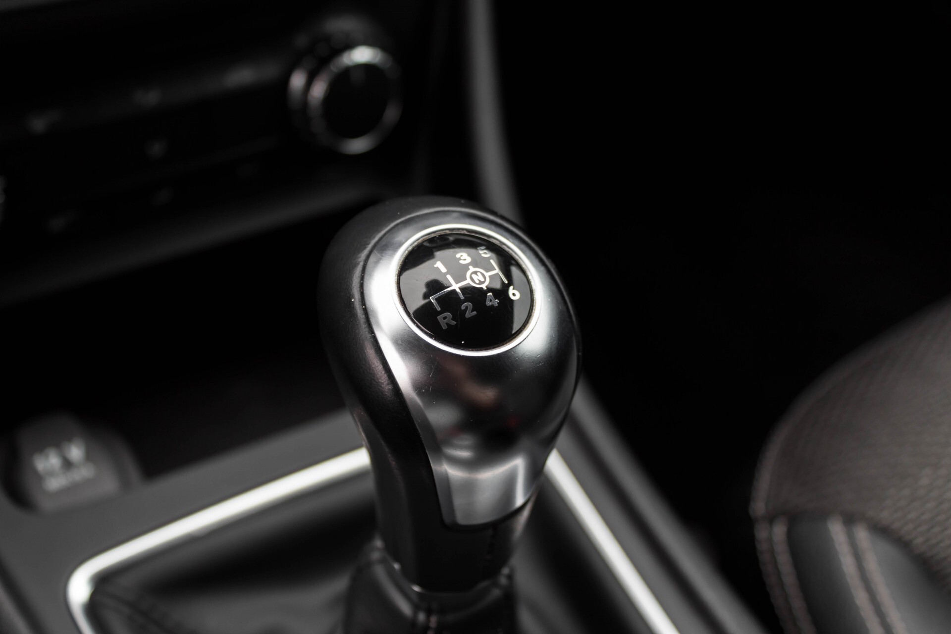 Mercedes-Benz CLA-Klasse 180 BE Xenon/Parctronic/Standkachel/Navi Foto 43