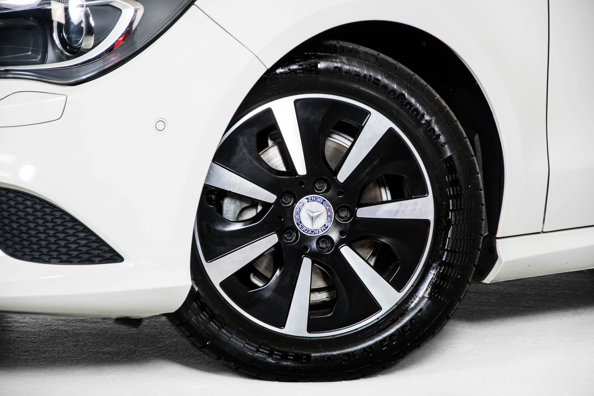 Mercedes-Benz CLA-Klasse 180 BE Xenon/Parctronic/Standkachel/Navi Foto 57