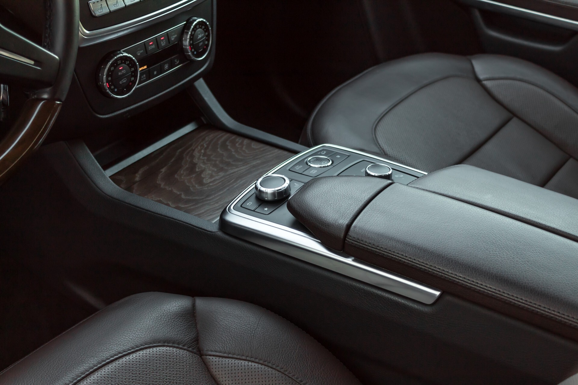 Mercedes-Benz GL-Klasse 350 Bluetec 4-M AMG Active Curve/Panorama/7-persoons/360 camera/Distronic/Trekhaak Aut7 Foto 36