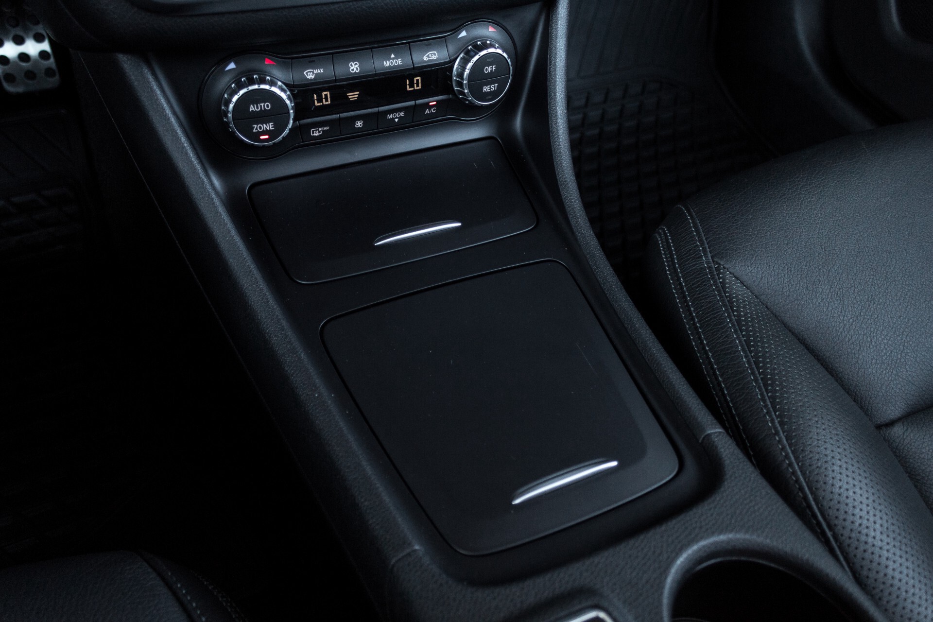 Mercedes-Benz A-Klasse 220 Cdi AMG Panorama/Standkachel/Distronic/Keyless/Memory/Comand Aut7 Foto 31