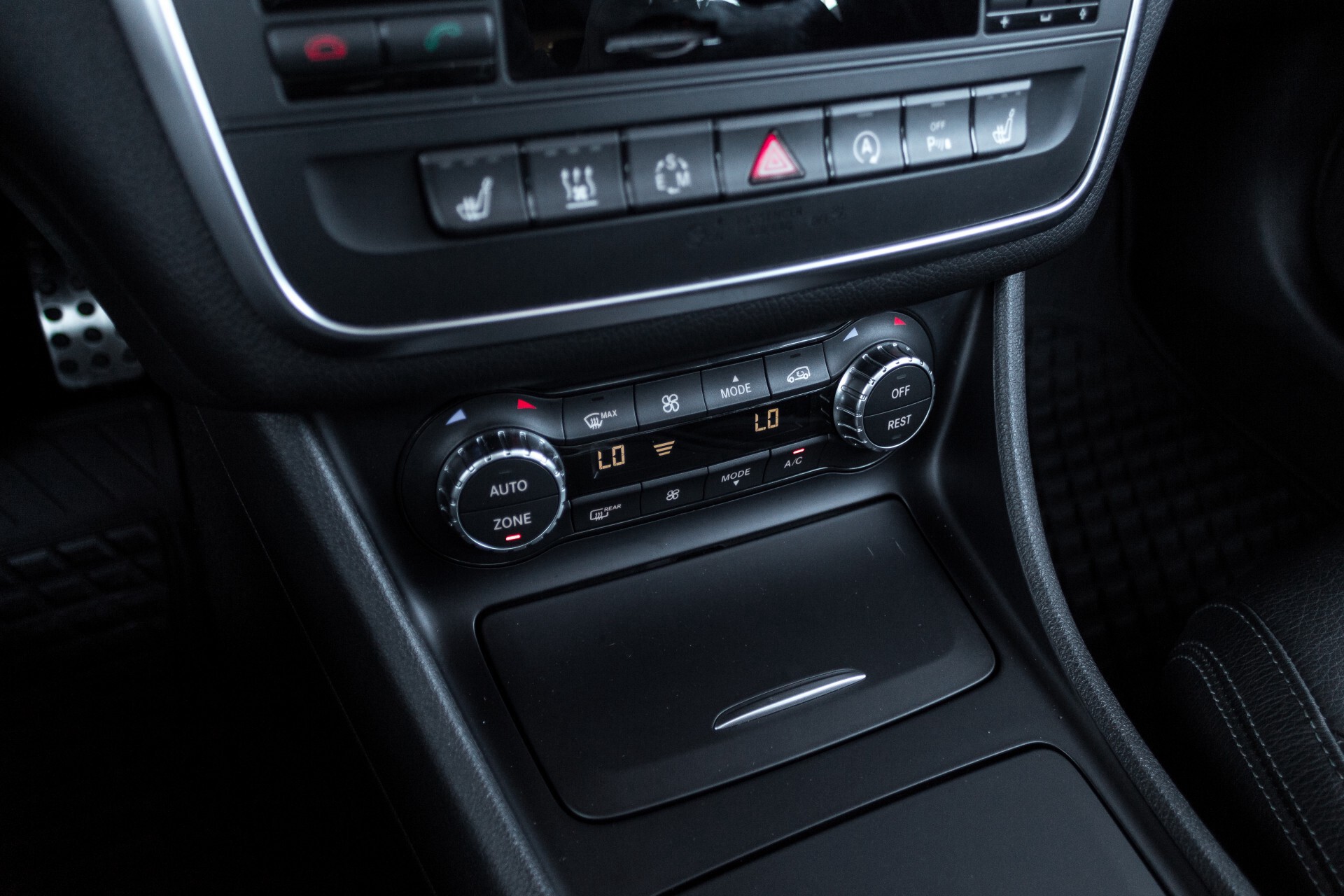 Mercedes-Benz A-Klasse 220 Cdi AMG Panorama/Standkachel/Distronic/Keyless/Memory/Comand Aut7 Foto 32