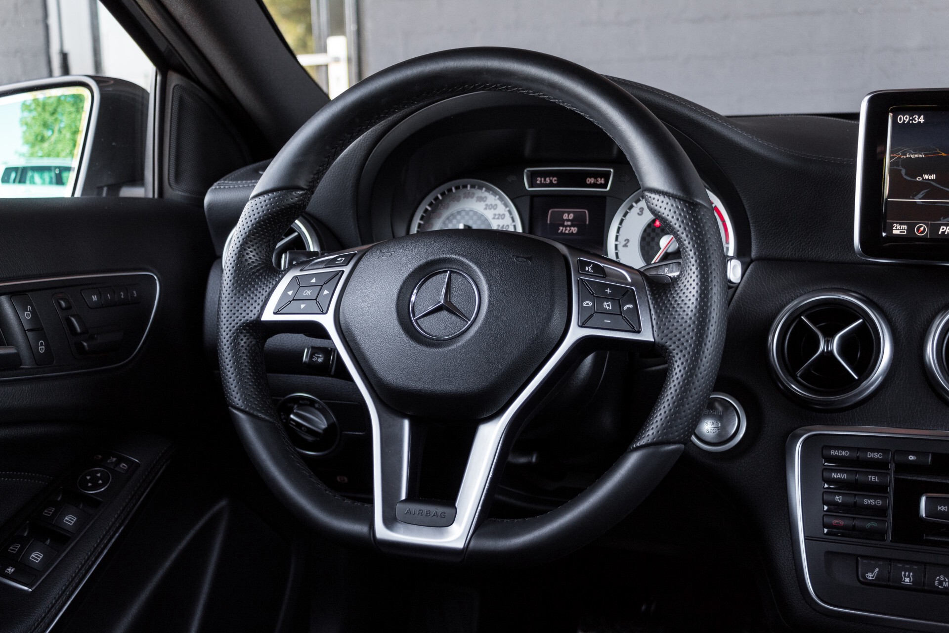 Mercedes-Benz A-Klasse 220 Cdi AMG Panorama/Standkachel/Distronic/Keyless/Memory/Comand Aut7 Foto 8