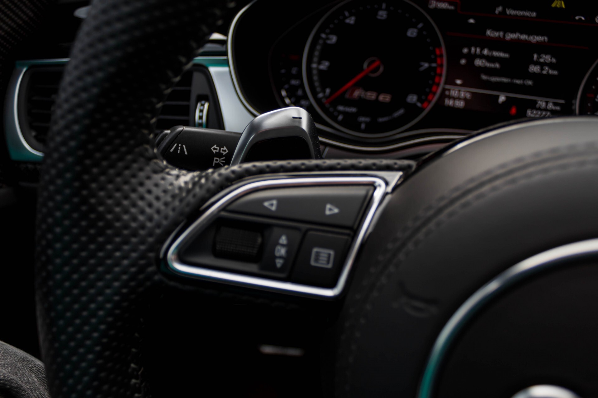 Audi RS6 Avant 4.0 TFSI Quattro Ceramic Dynamic Plus Aut8 Foto 11