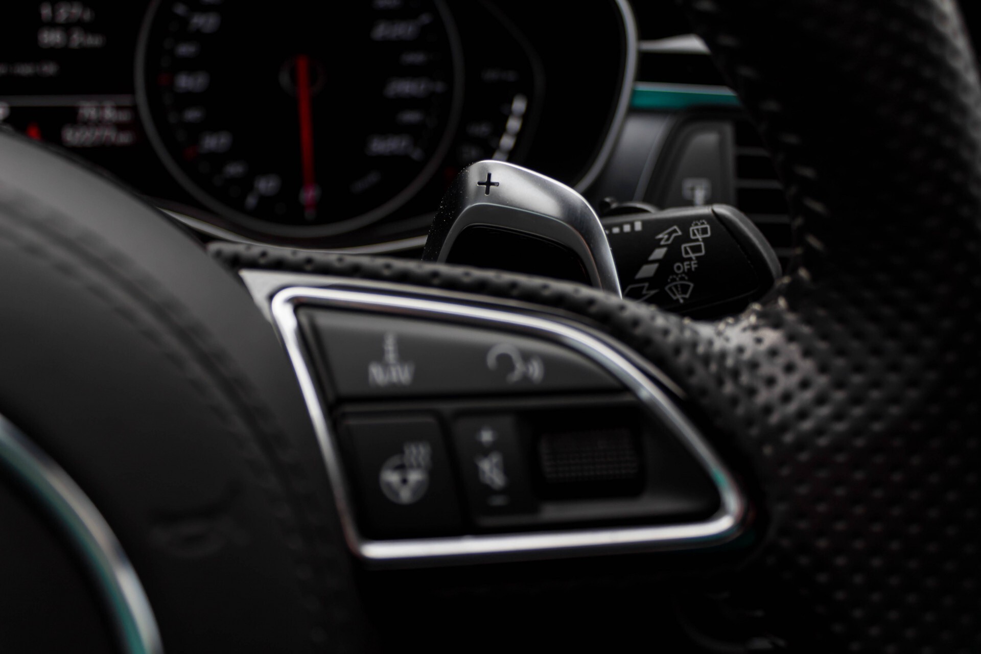 Audi RS6 Avant 4.0 TFSI Quattro Ceramic Dynamic Plus Aut8 Foto 15