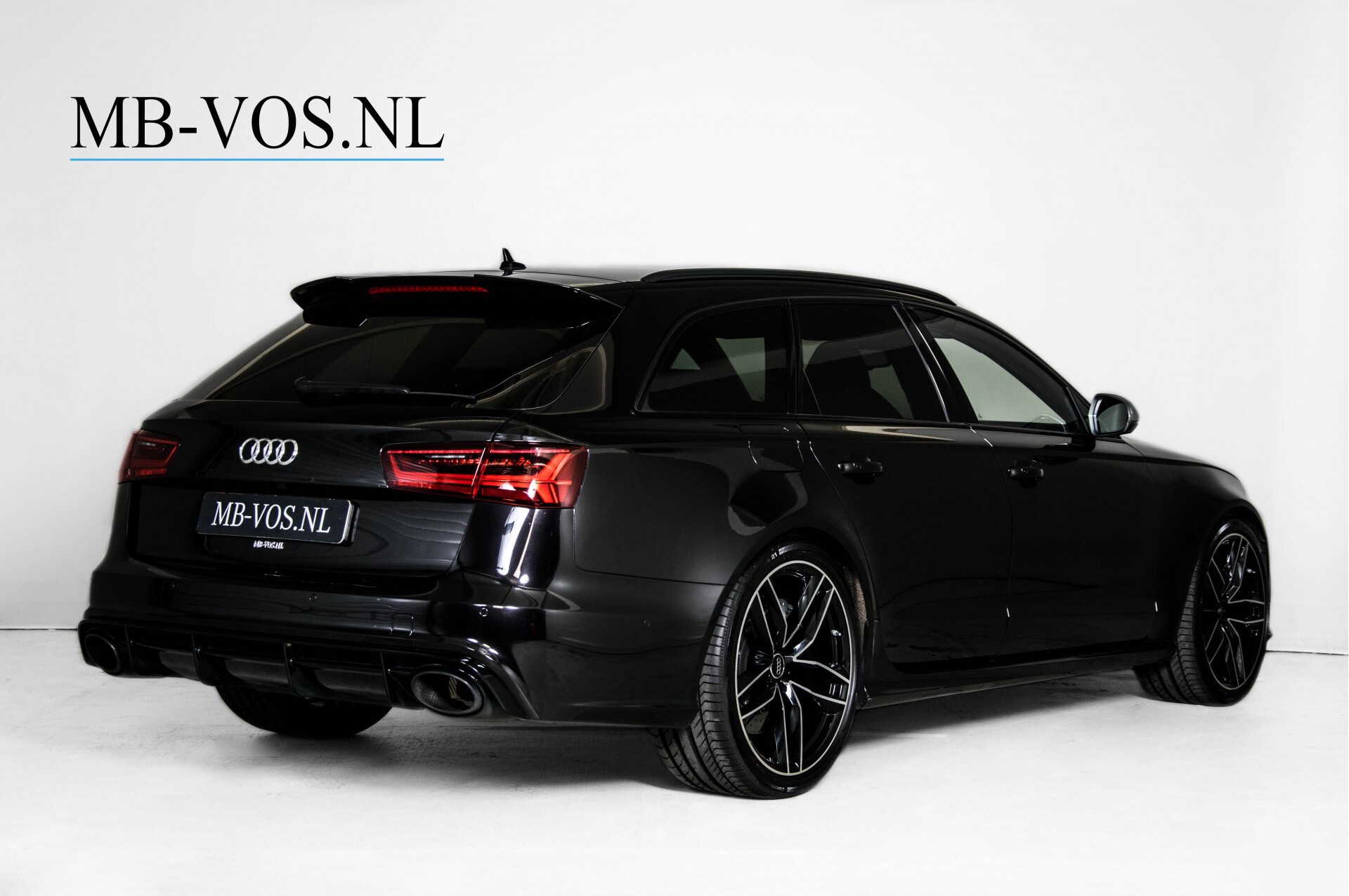 Audi RS6 Avant 4.0 TFSI Quattro Ceramic Dynamic Plus Aut8 Foto 2