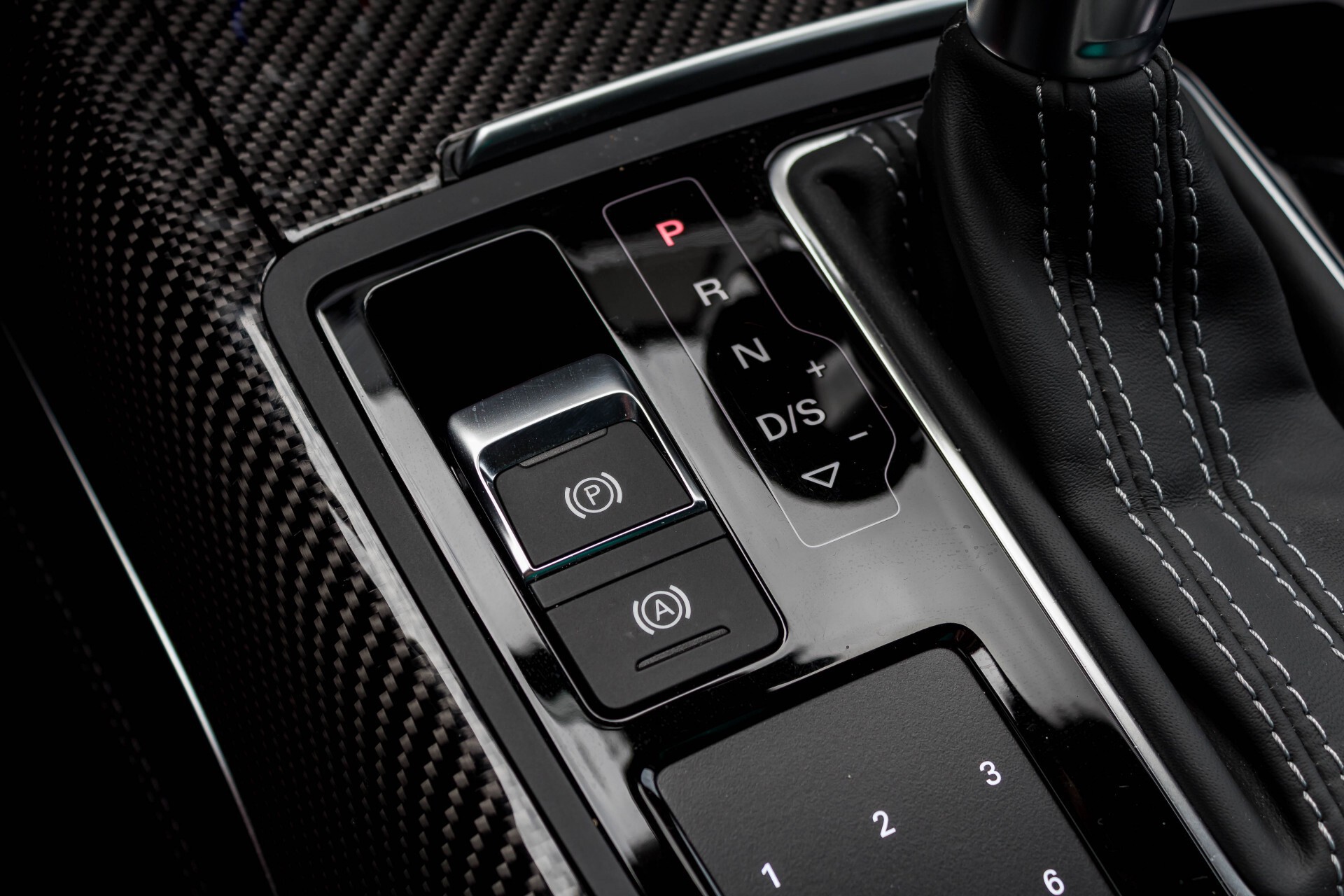 Audi RS6 Avant 4.0 TFSI Quattro Ceramic Dynamic Plus Aut8 Foto 26