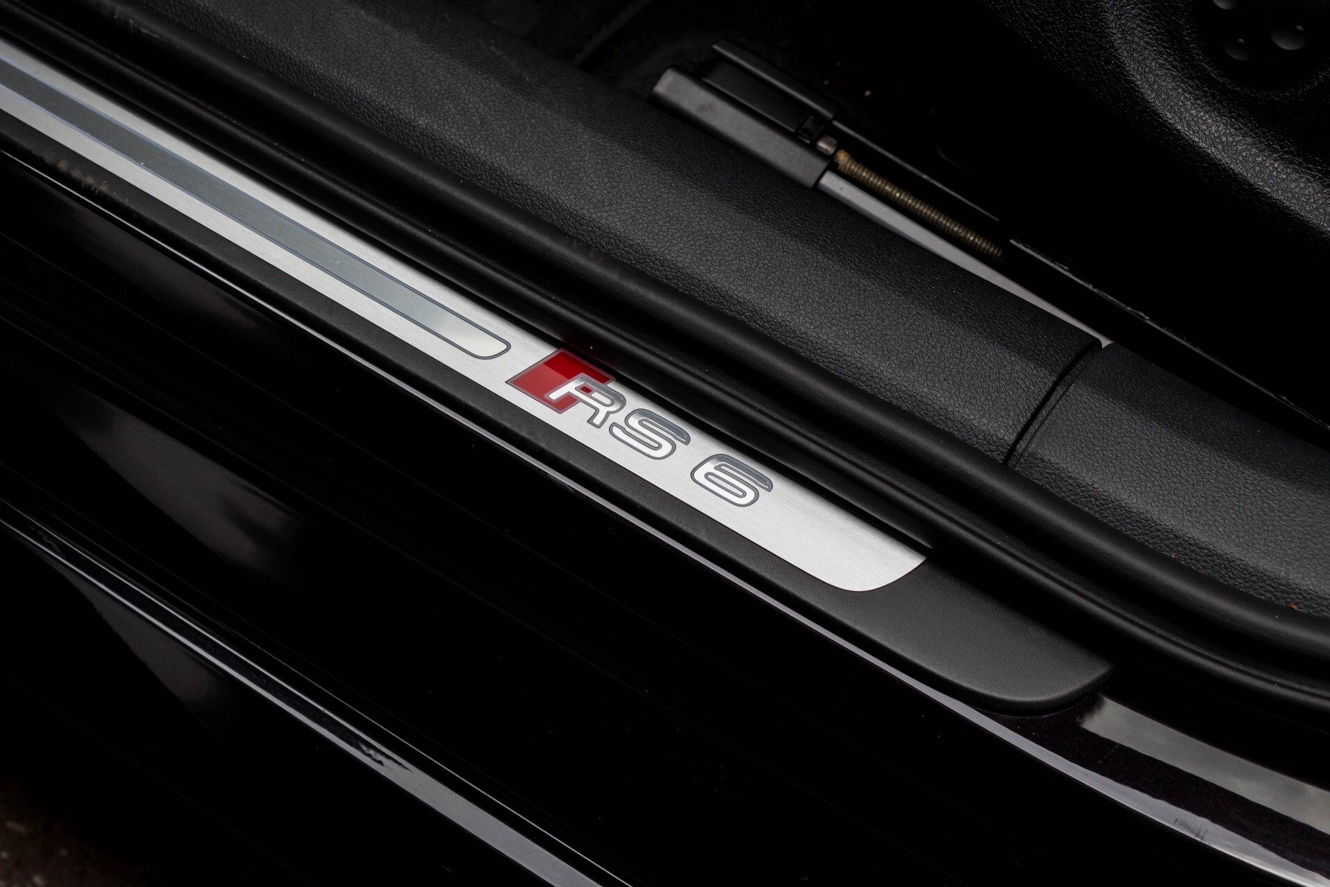 Audi RS6 Avant 4.0 TFSI Quattro Ceramic Dynamic Plus Aut8 Foto 37