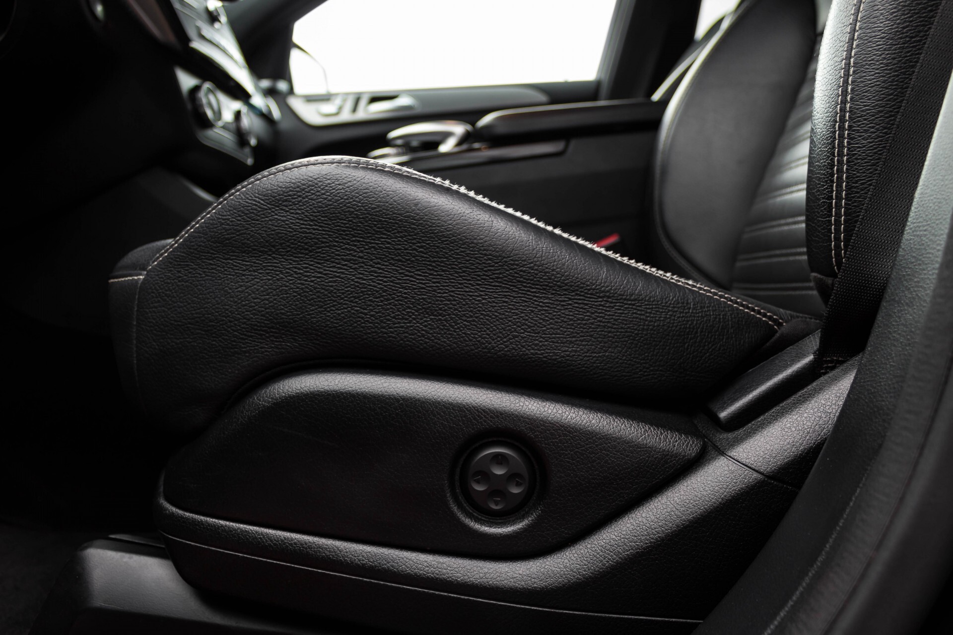 Mercedes-Benz GLE Coupé 350 d 4-M AMG Luchtvering/Distronic/Panorama/Mem/Trekhaak Aut9 Foto 48