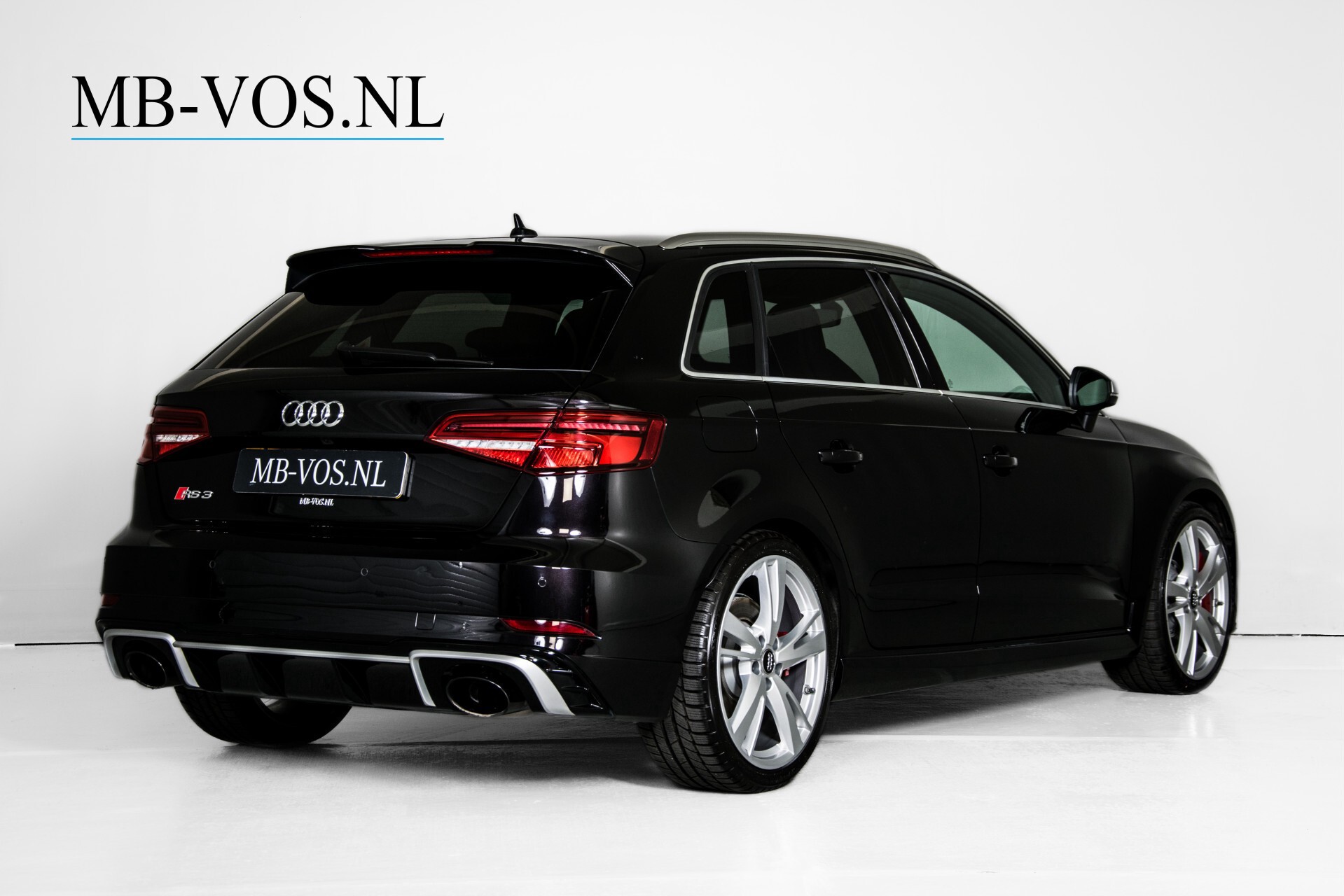 Audi RS3 Sportback 2.5 TFSI Quattro Supersportstoelen/Keyless/Virtual cockpit/Camera/Nappaleder Aut7 Foto 2