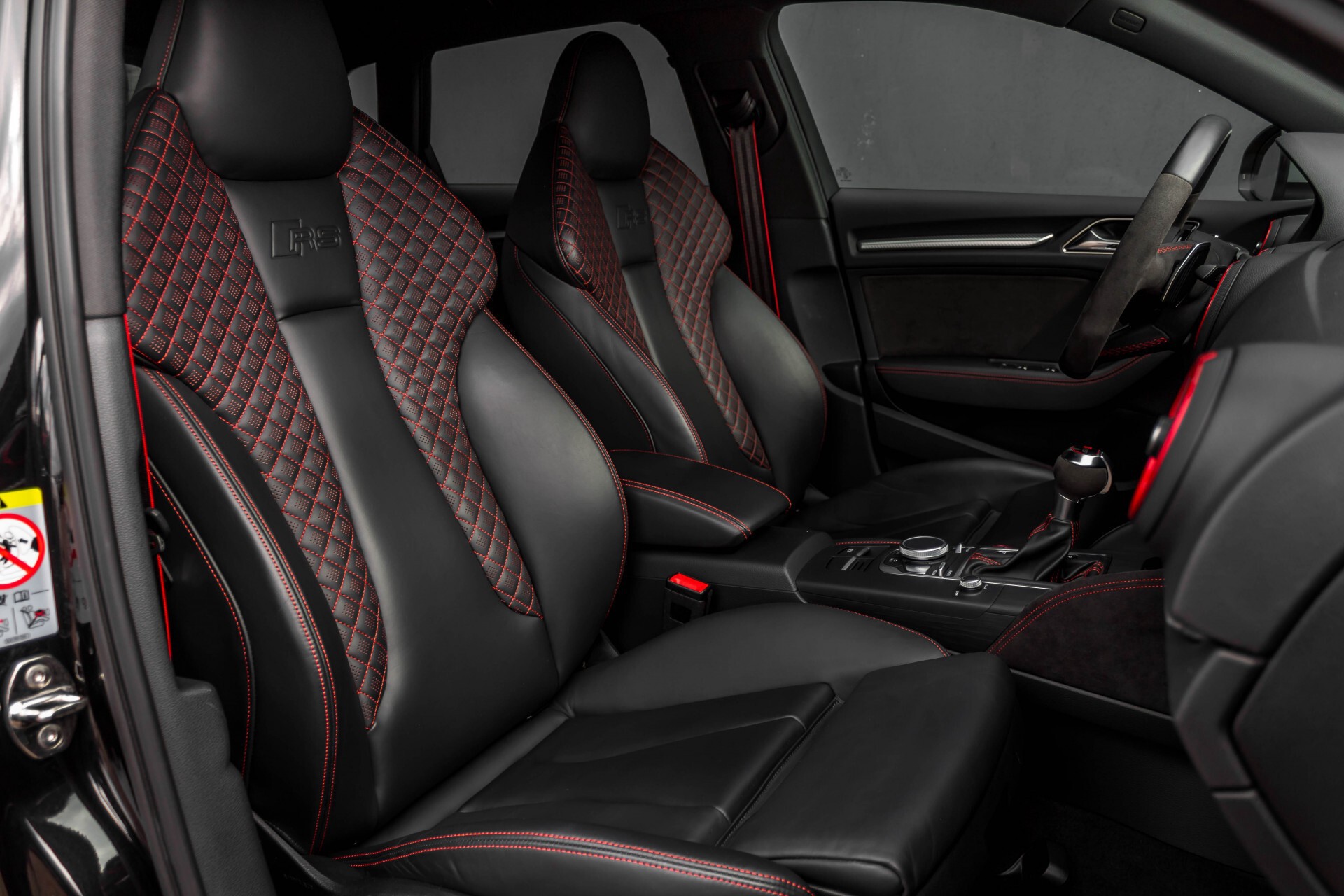 Audi RS3 Sportback 2.5 TFSI Quattro Supersportstoelen/Keyless/Virtual cockpit/Camera/Nappaleder Aut7 Foto 3