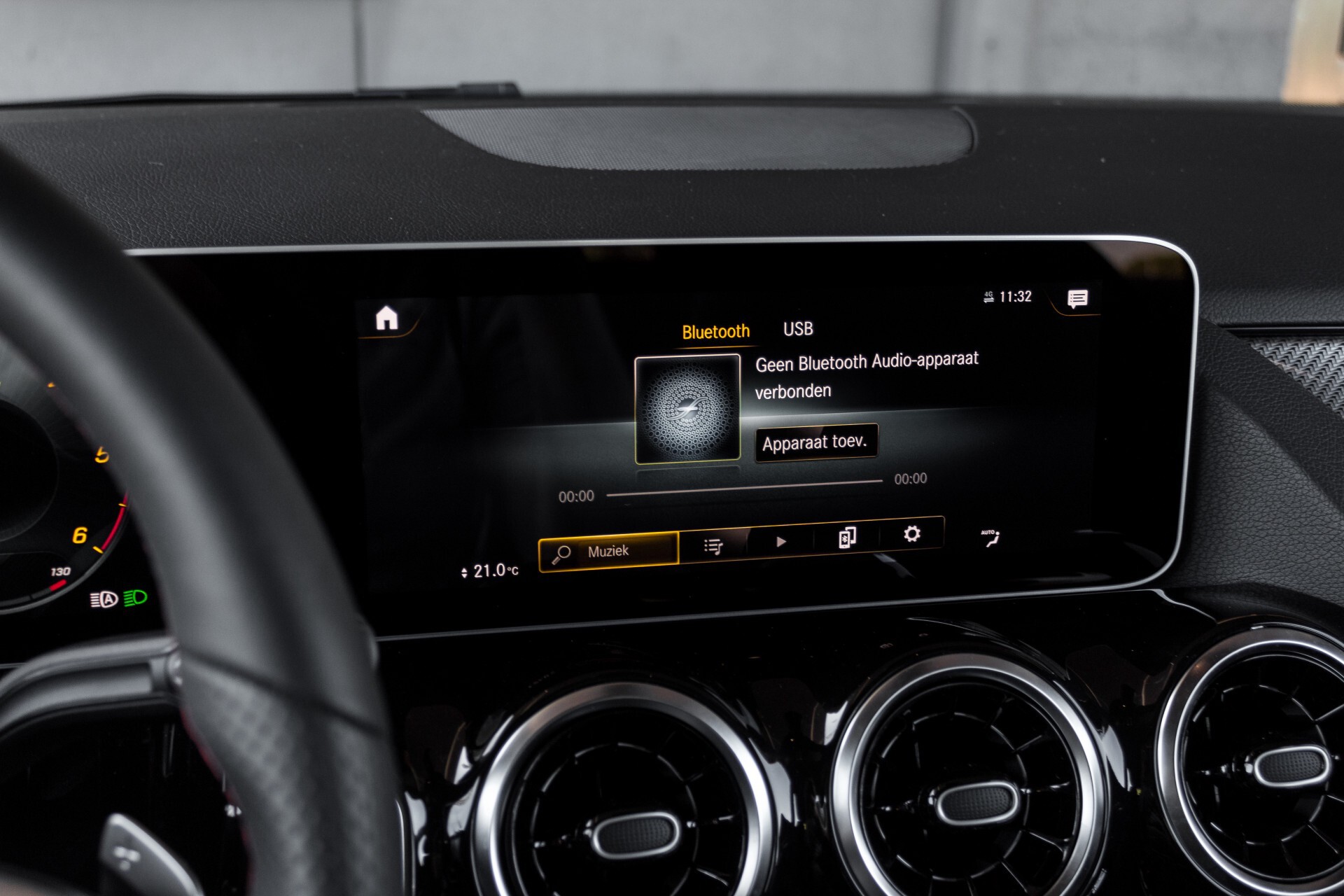 Mercedes-Benz B-Klasse 180d AMG Widescreen/M-bux/LED/19" Aut7 Foto 24