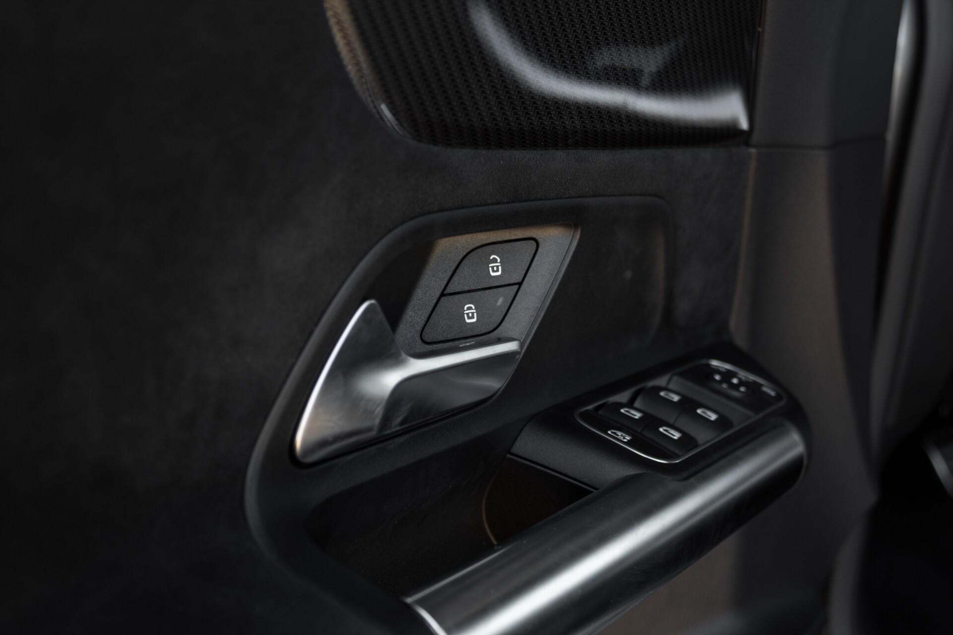 Mercedes-Benz B-Klasse 180d AMG Widescreen/M-bux/LED/19" Aut7 Foto 29