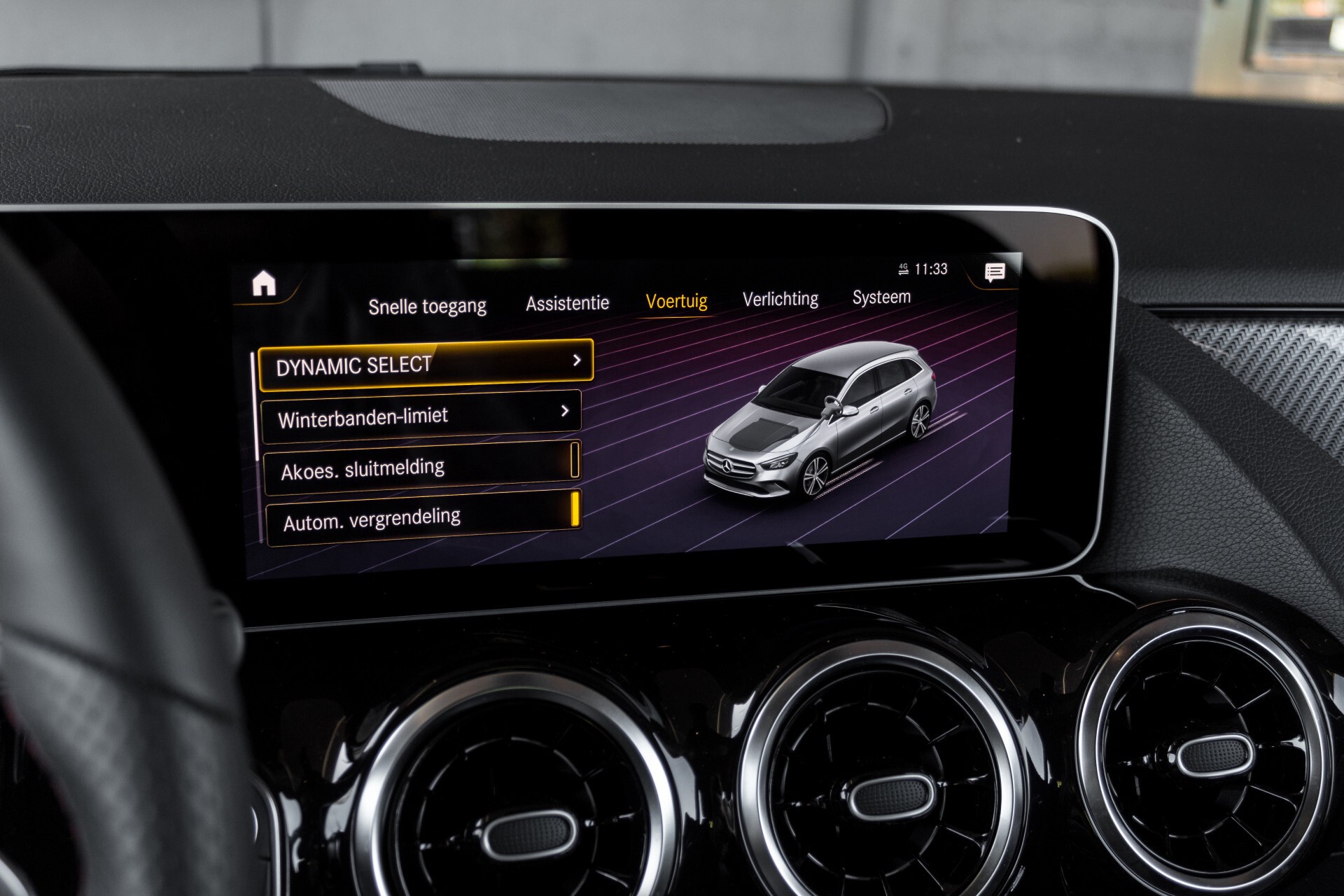 Mercedes-Benz B-Klasse 180d AMG Widescreen/M-bux/LED/19" Aut7 Foto 32